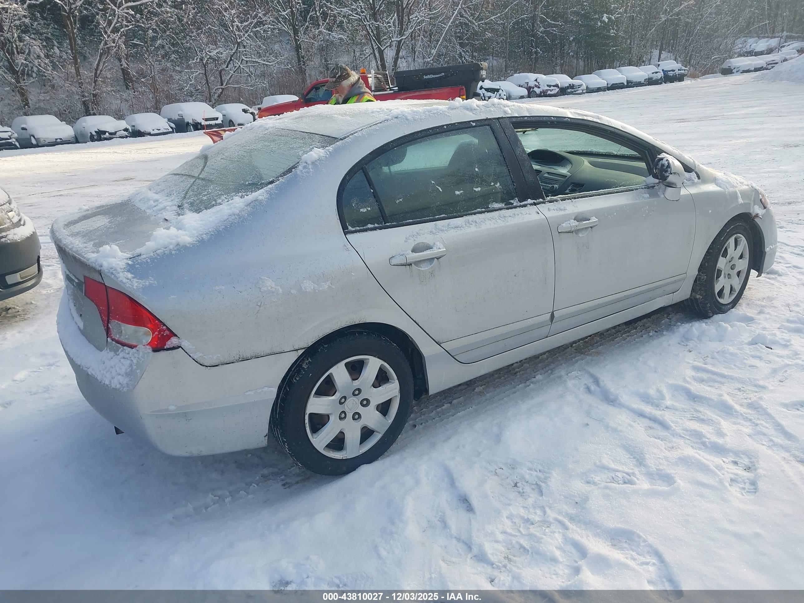 HONDA CIVIC image 4
