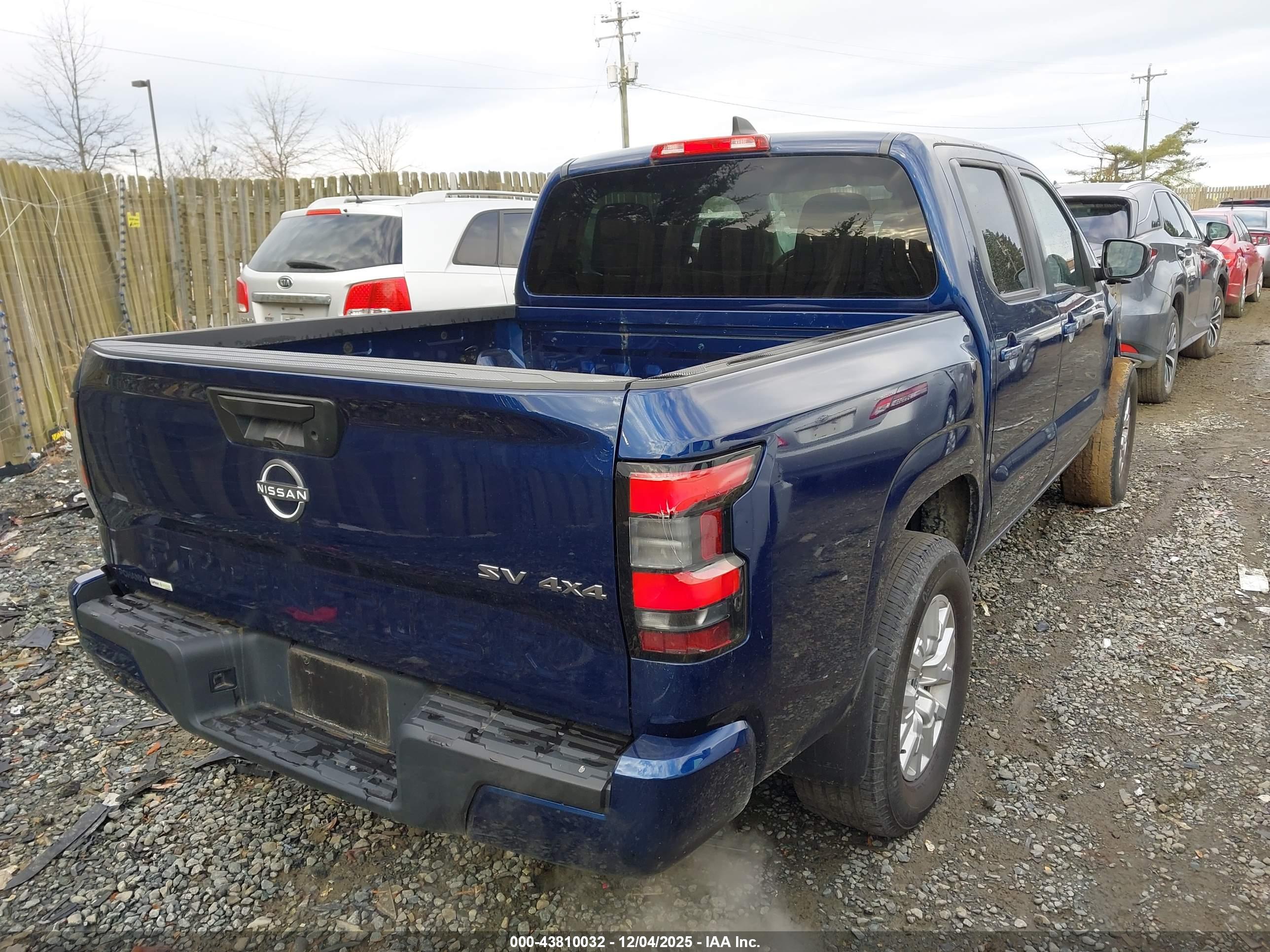 NISSAN FRONTIER image 4