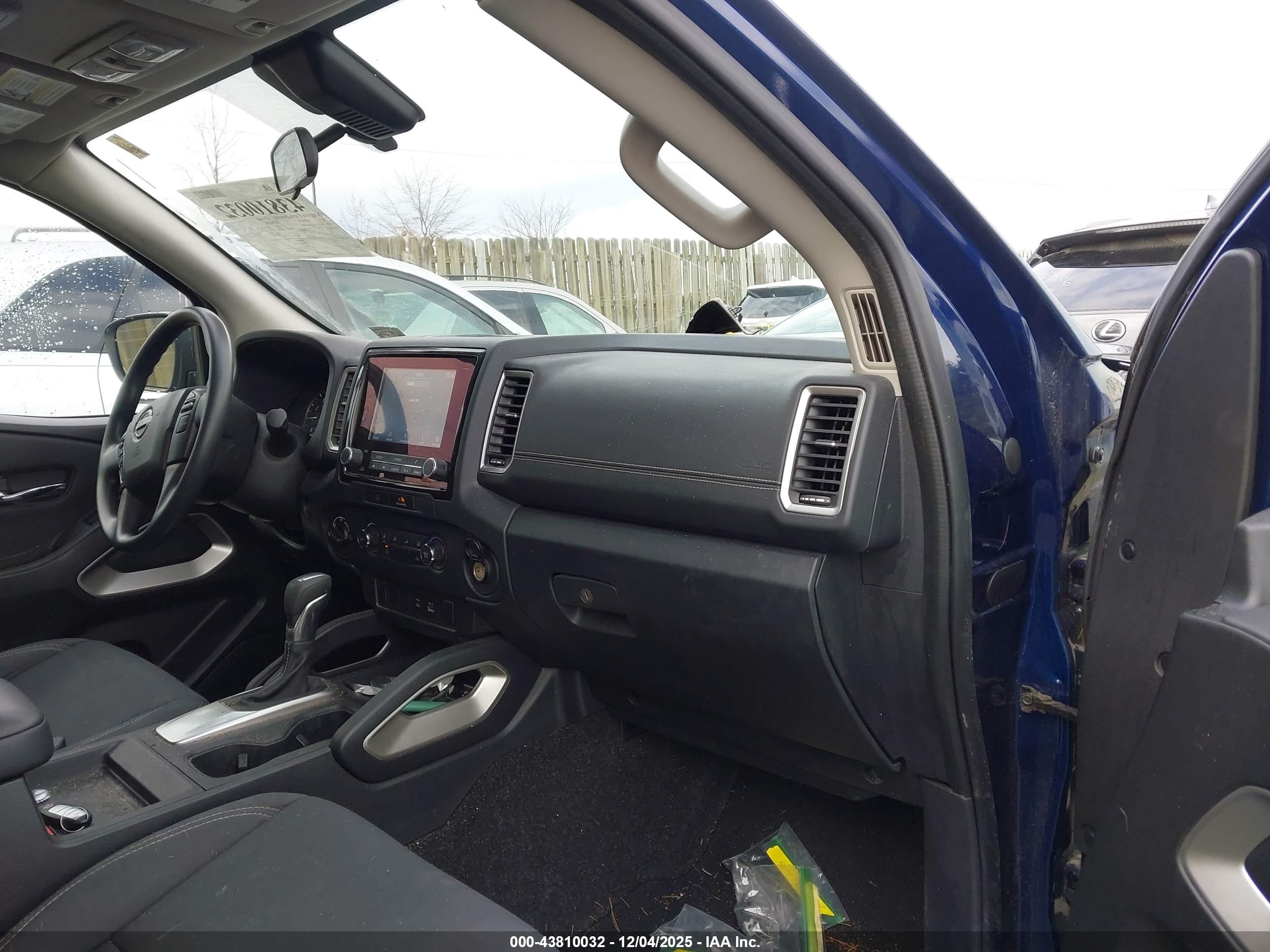 NISSAN FRONTIER image 5