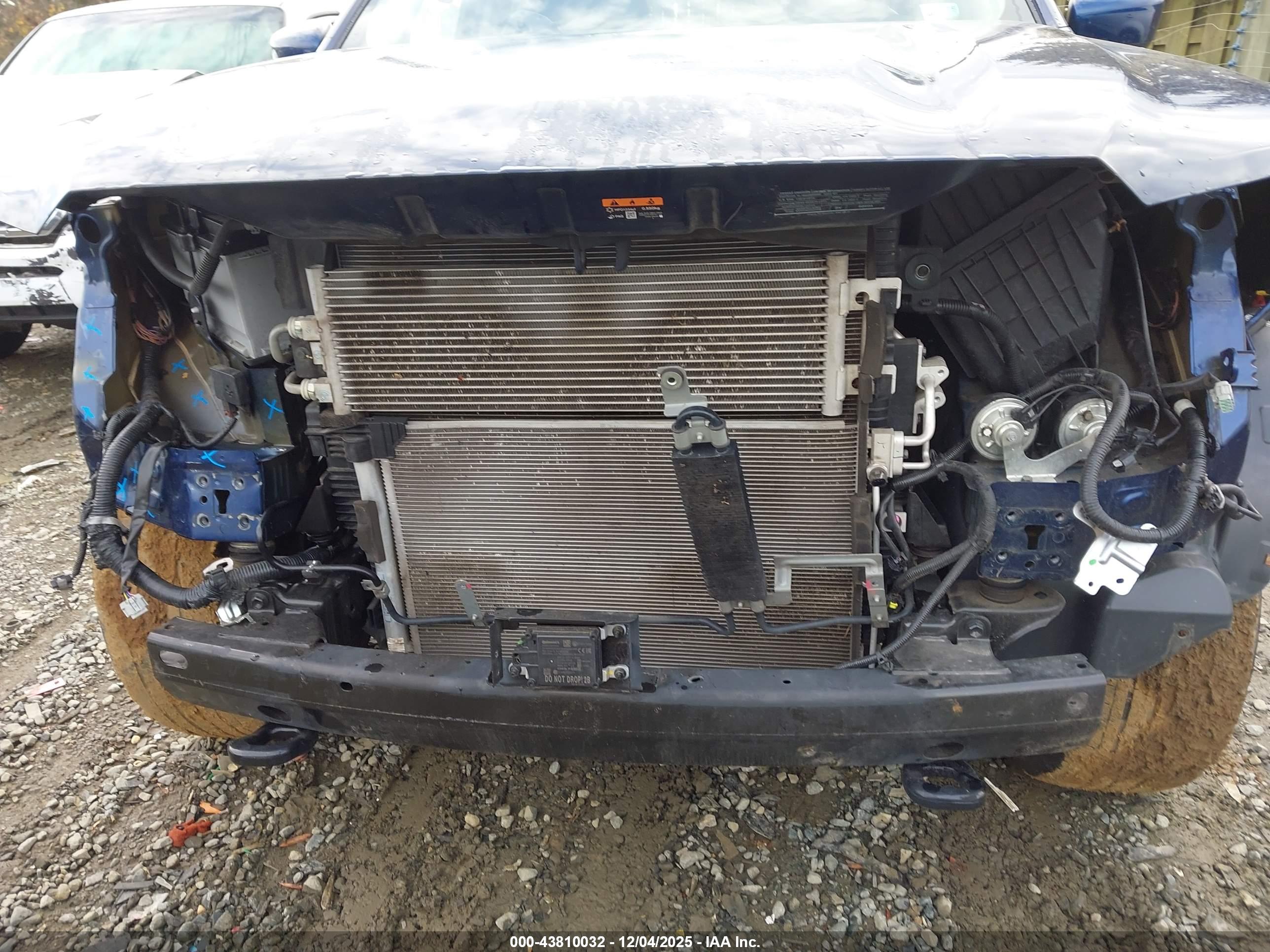 NISSAN FRONTIER image 6
