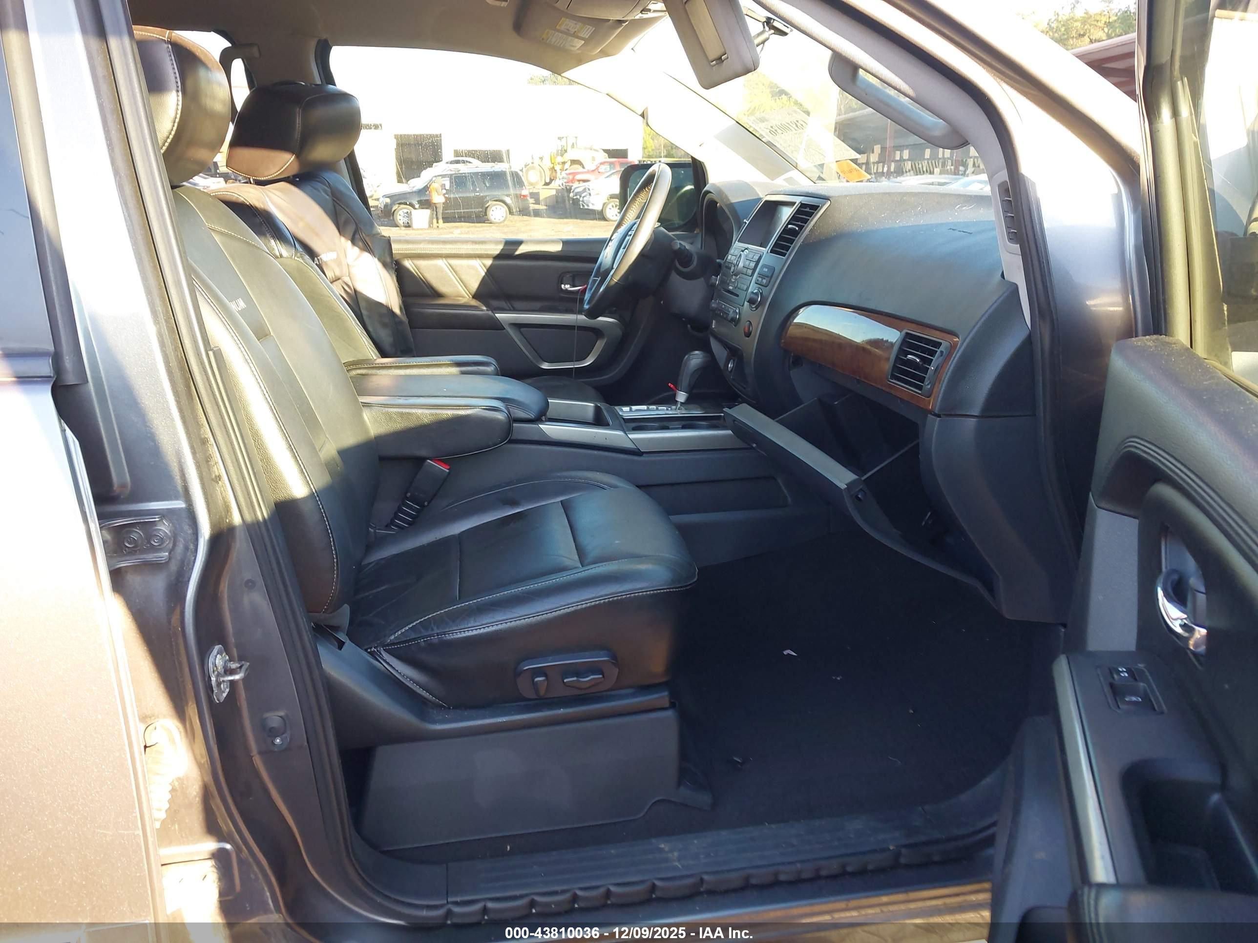 NISSAN ARMADA image 5