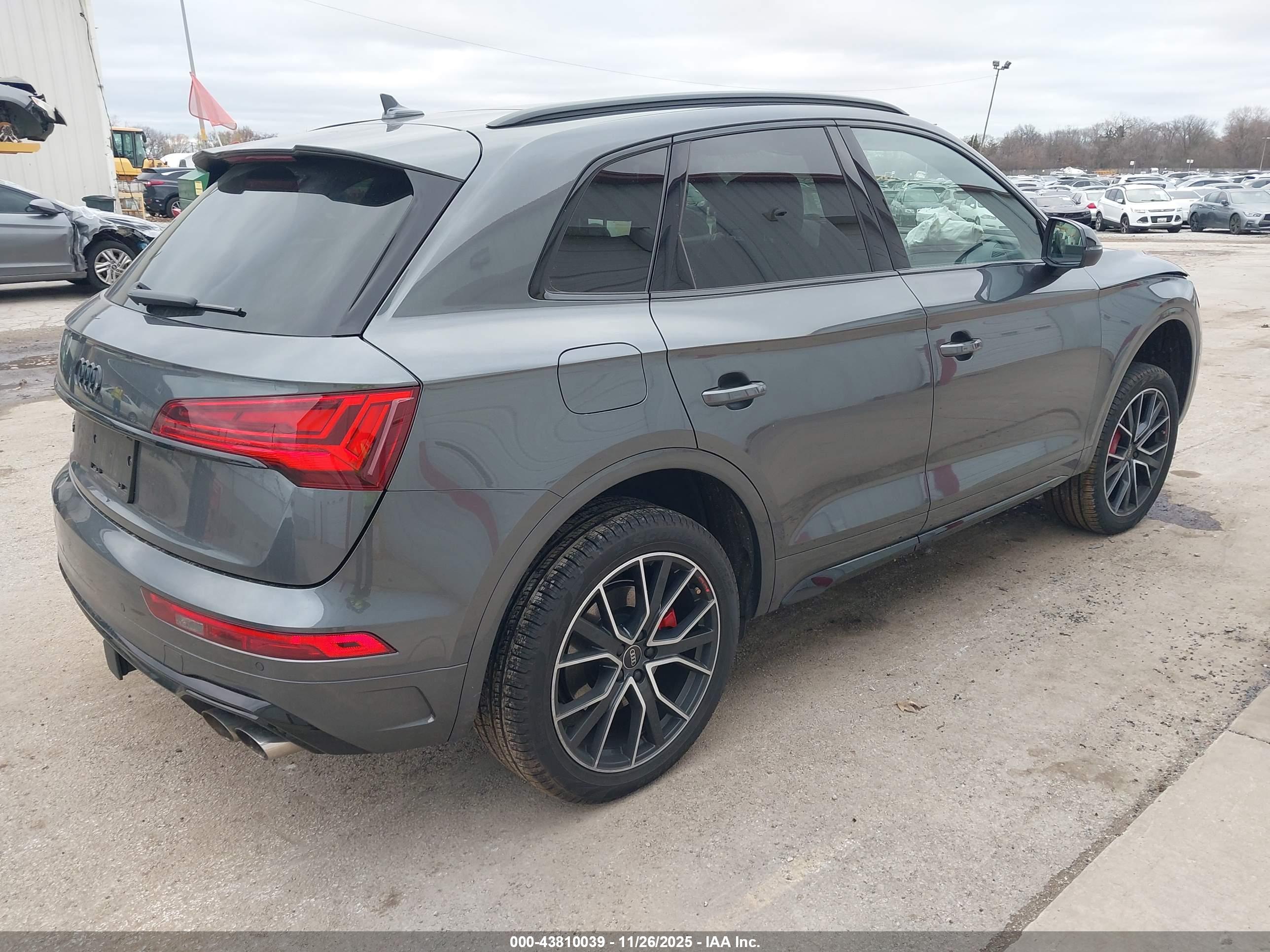 AUDI SQ5 image 4