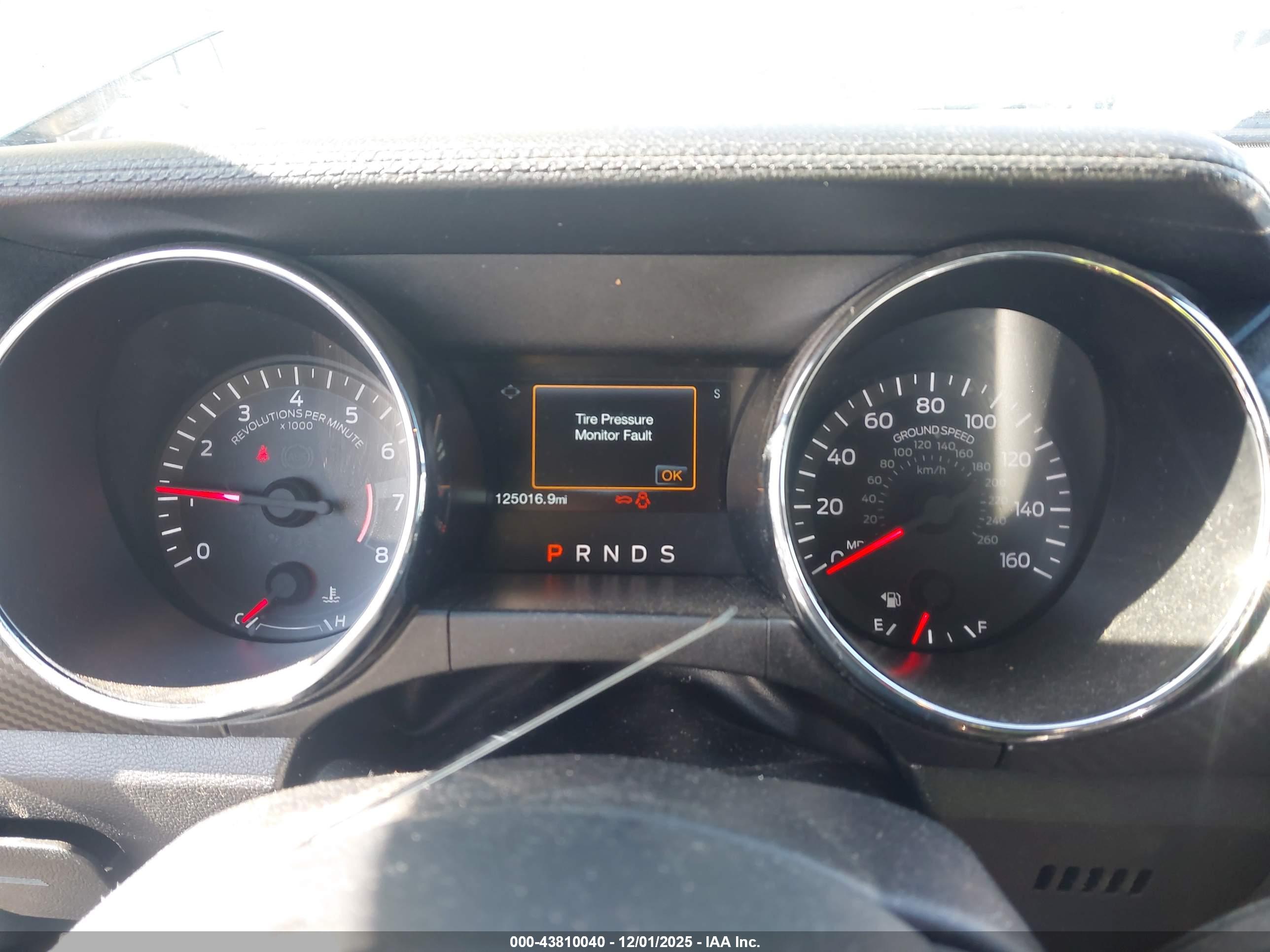 FORD MUSTANG image 7