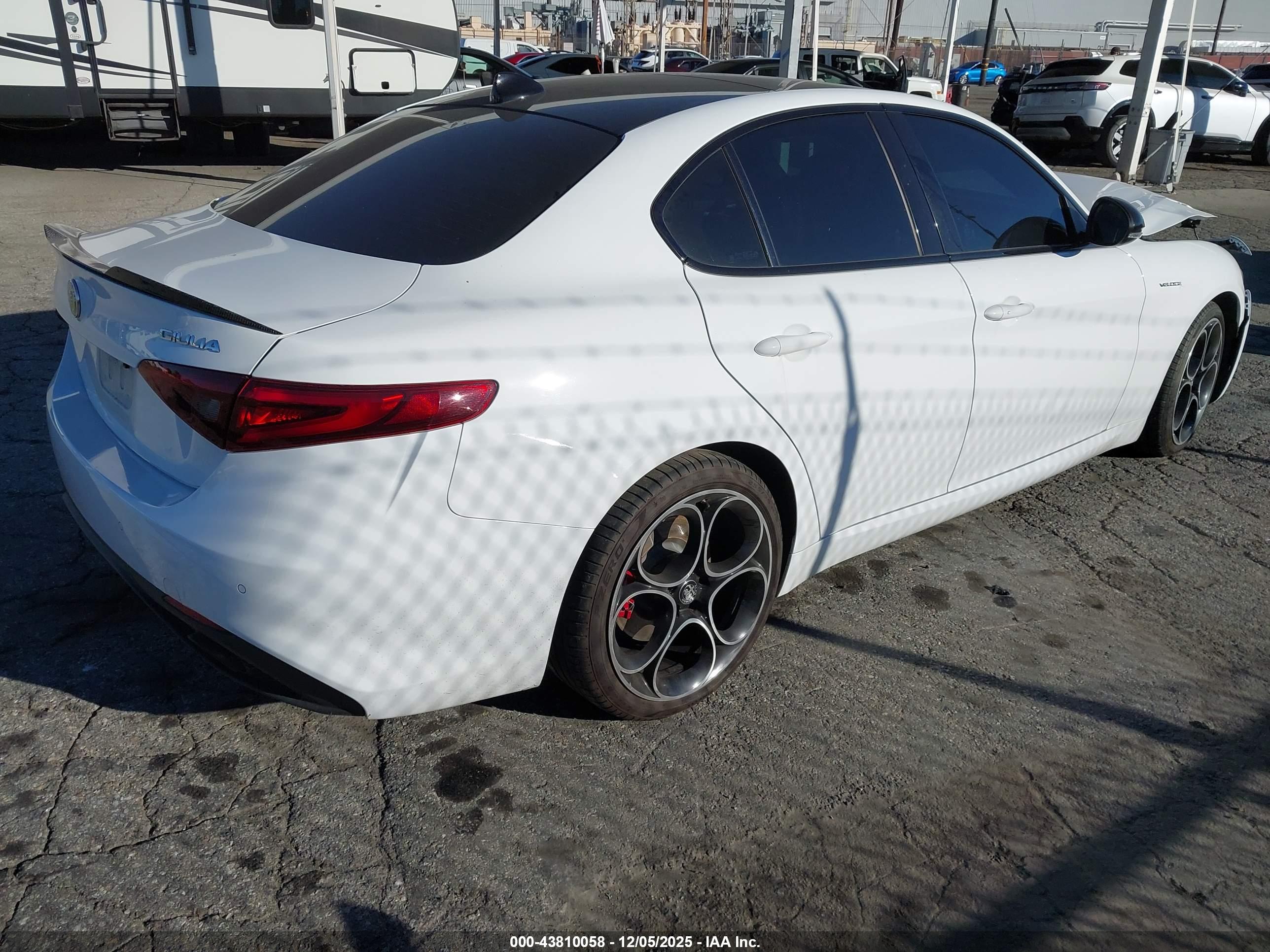 ALFA ROMEO image 4