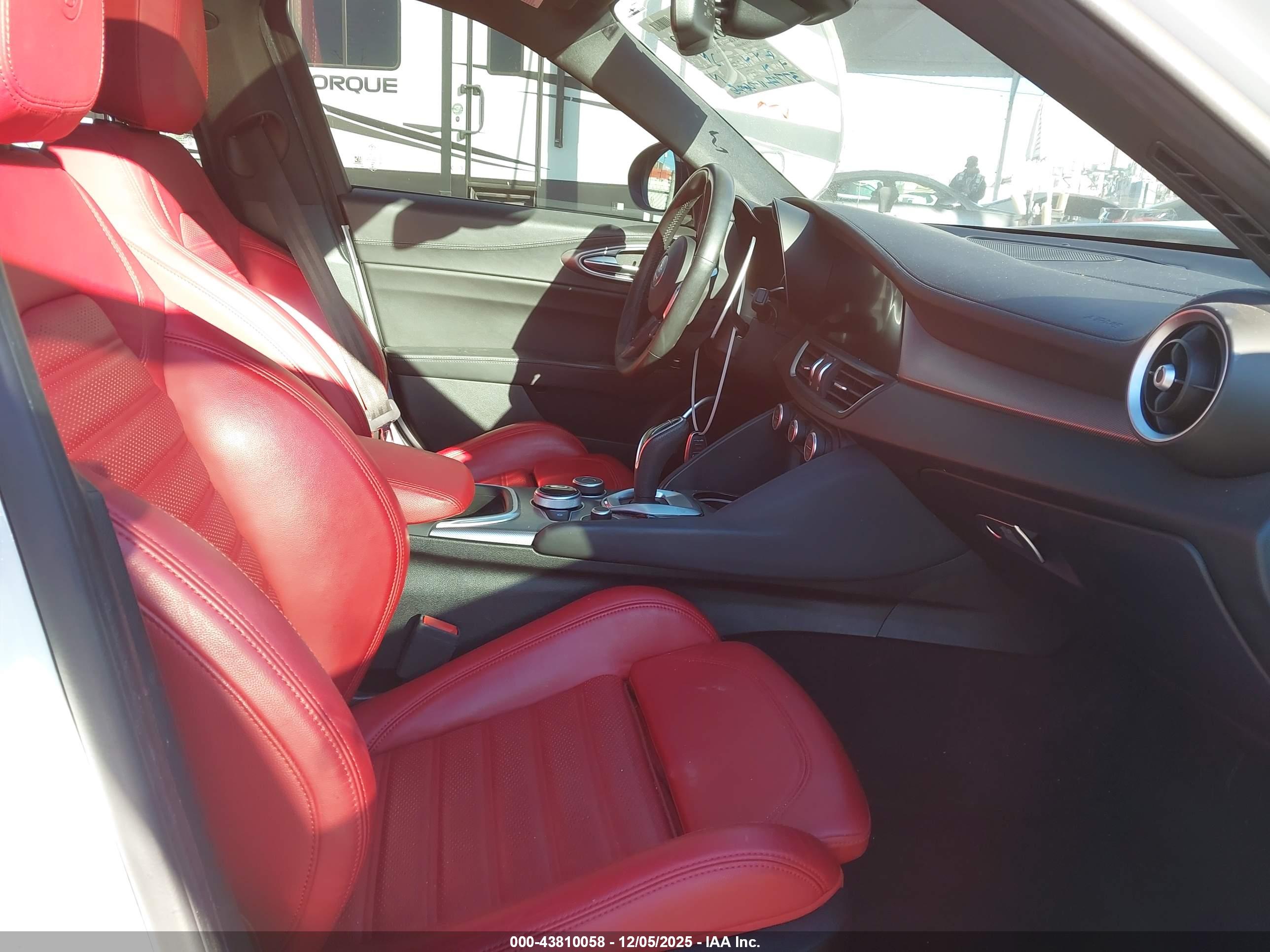 ALFA ROMEO image 5