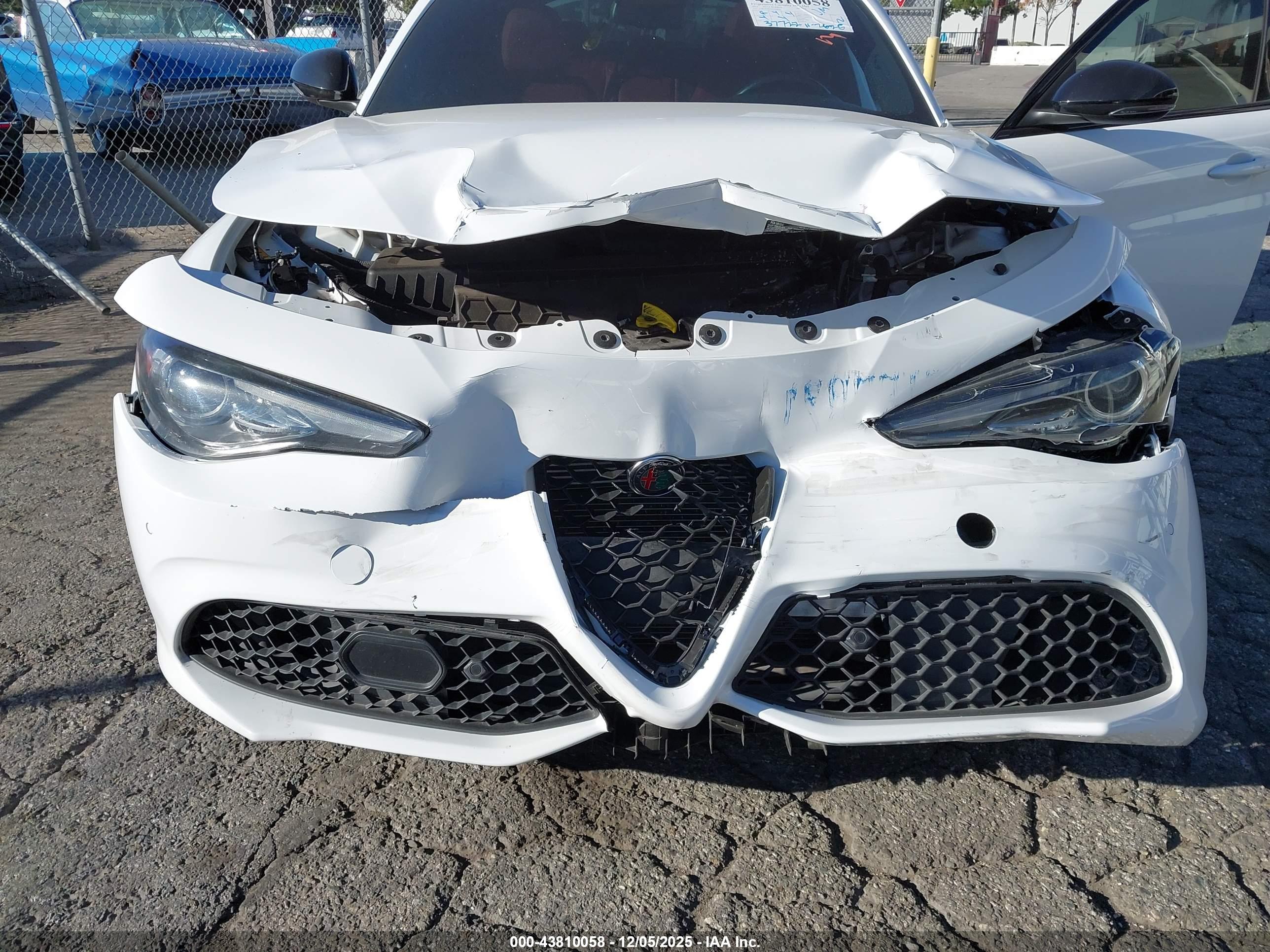 ALFA ROMEO image 6