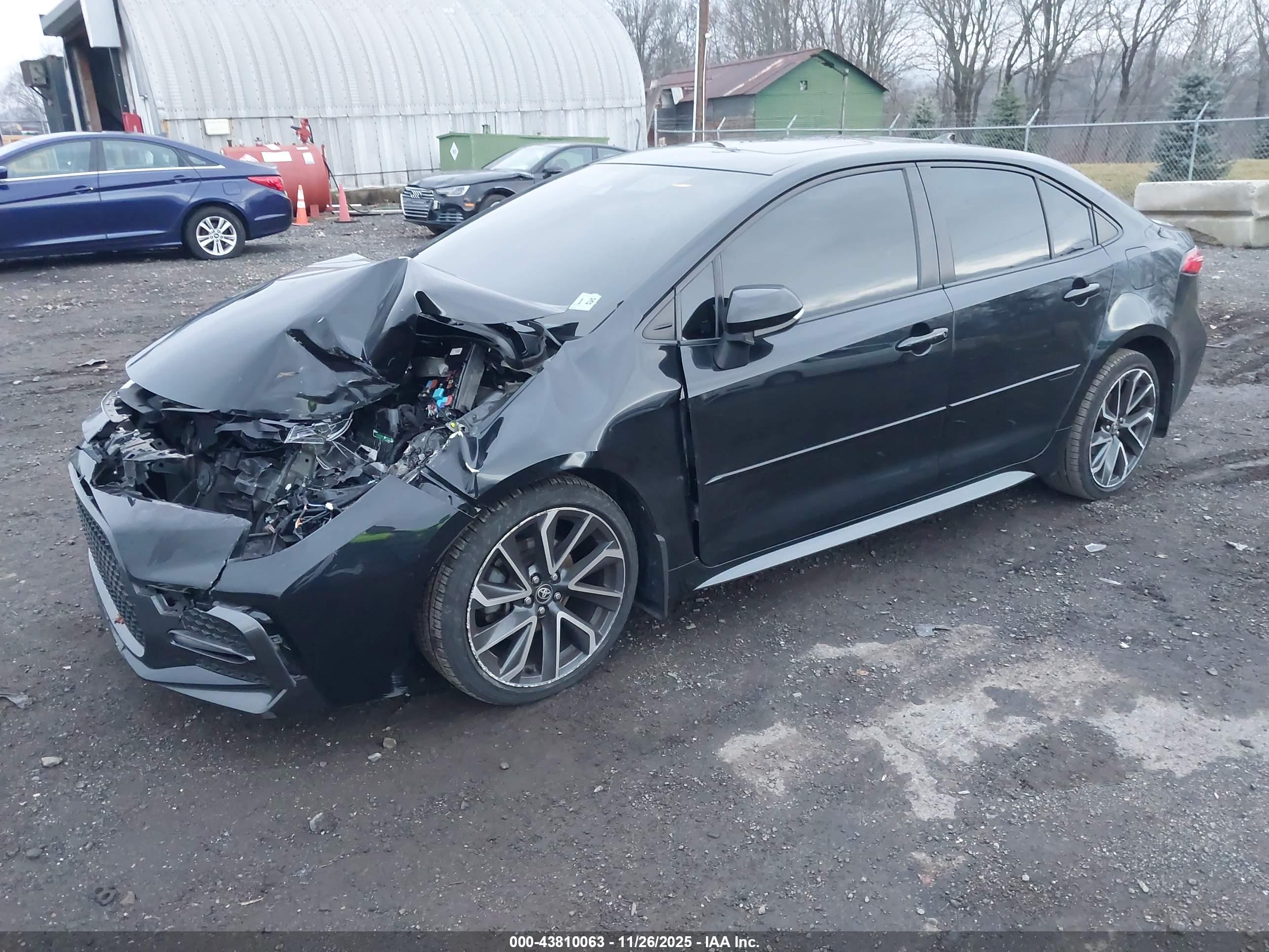 TOYOTA COROLLA image 2
