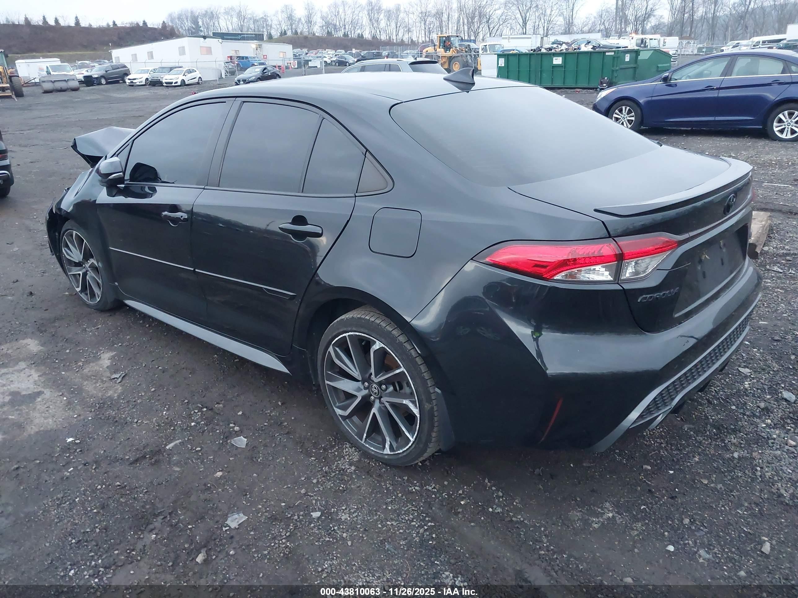 TOYOTA COROLLA image 3