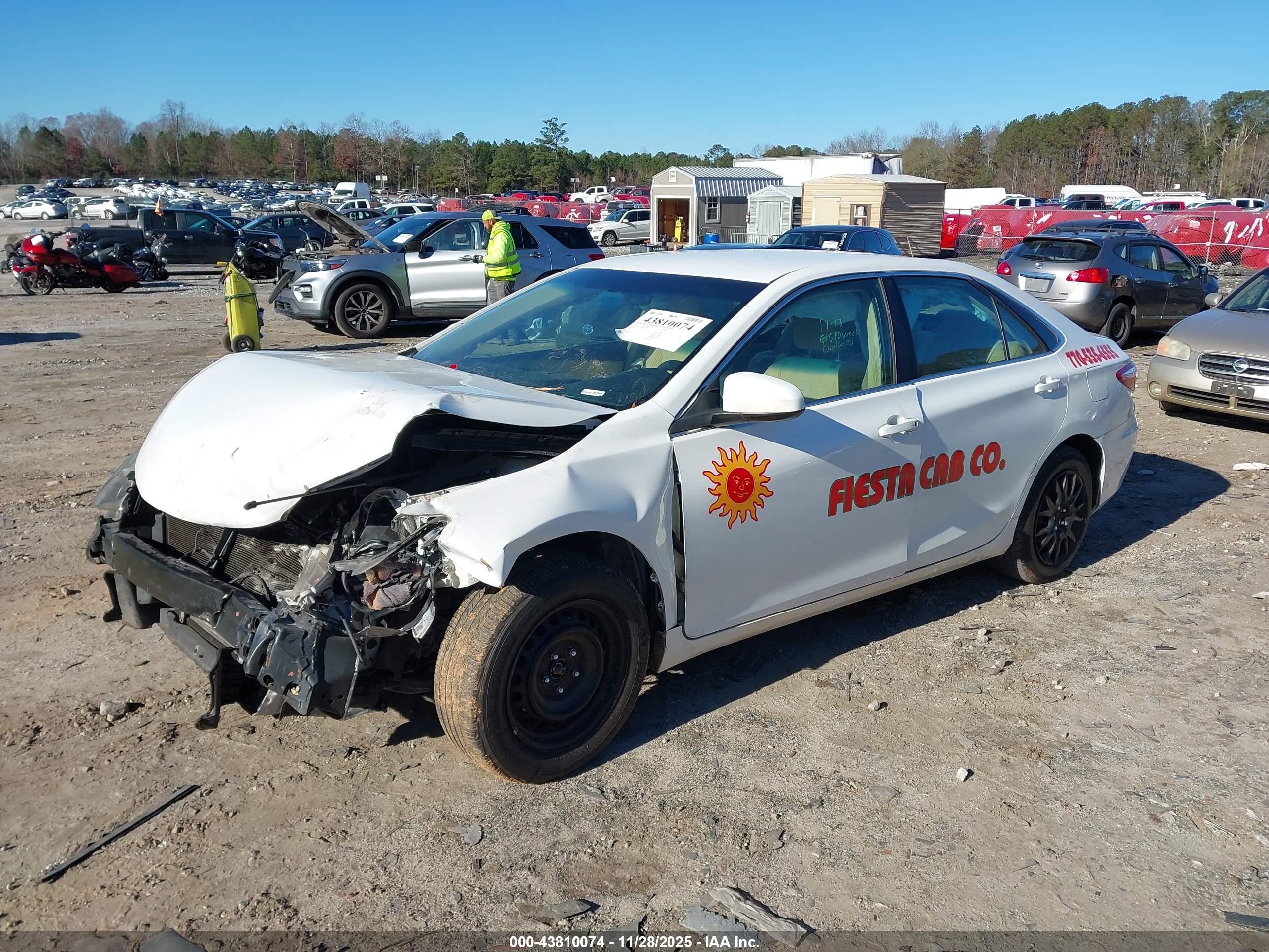 TOYOTA CAMRY image 2