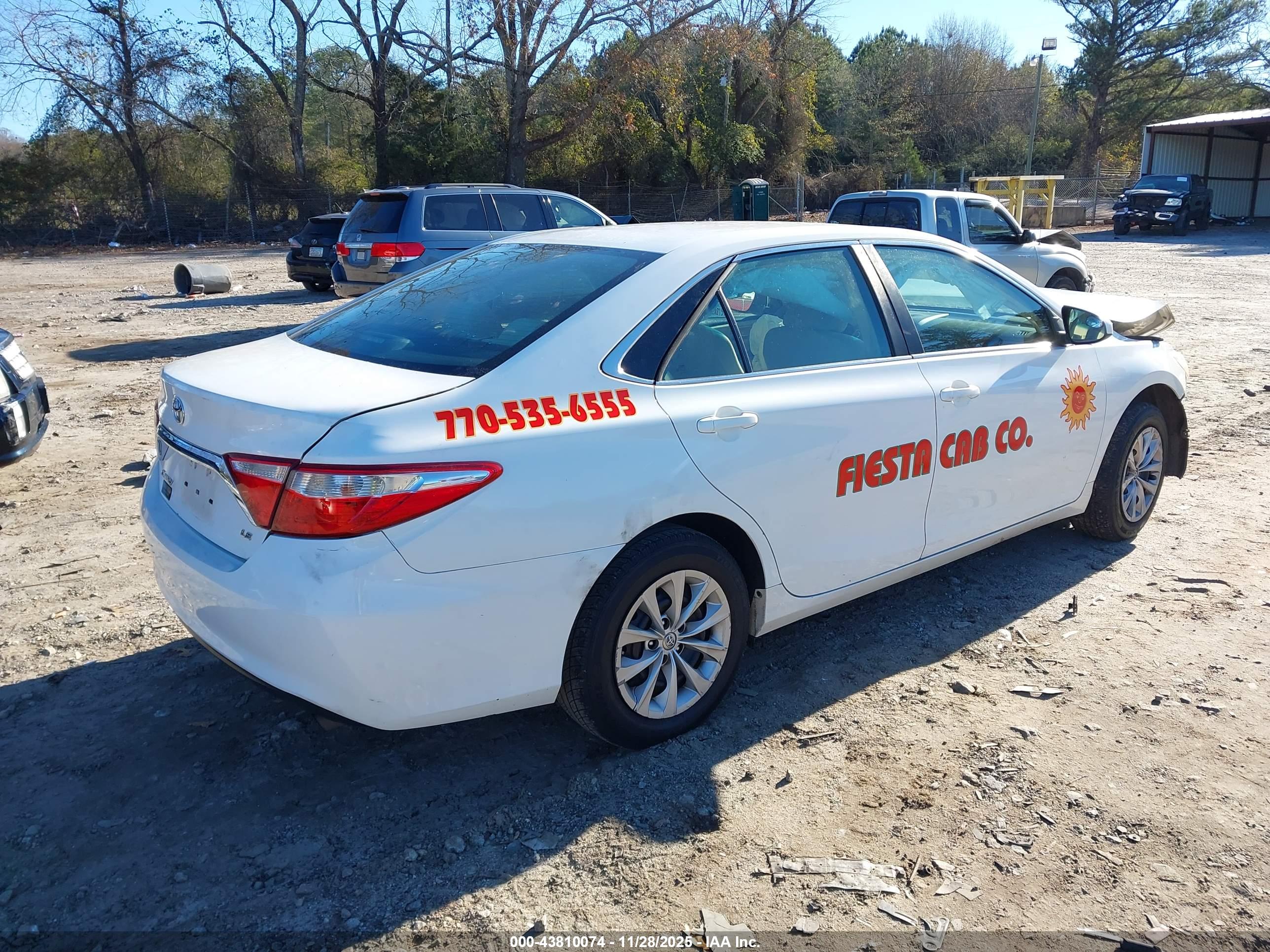 TOYOTA CAMRY image 4