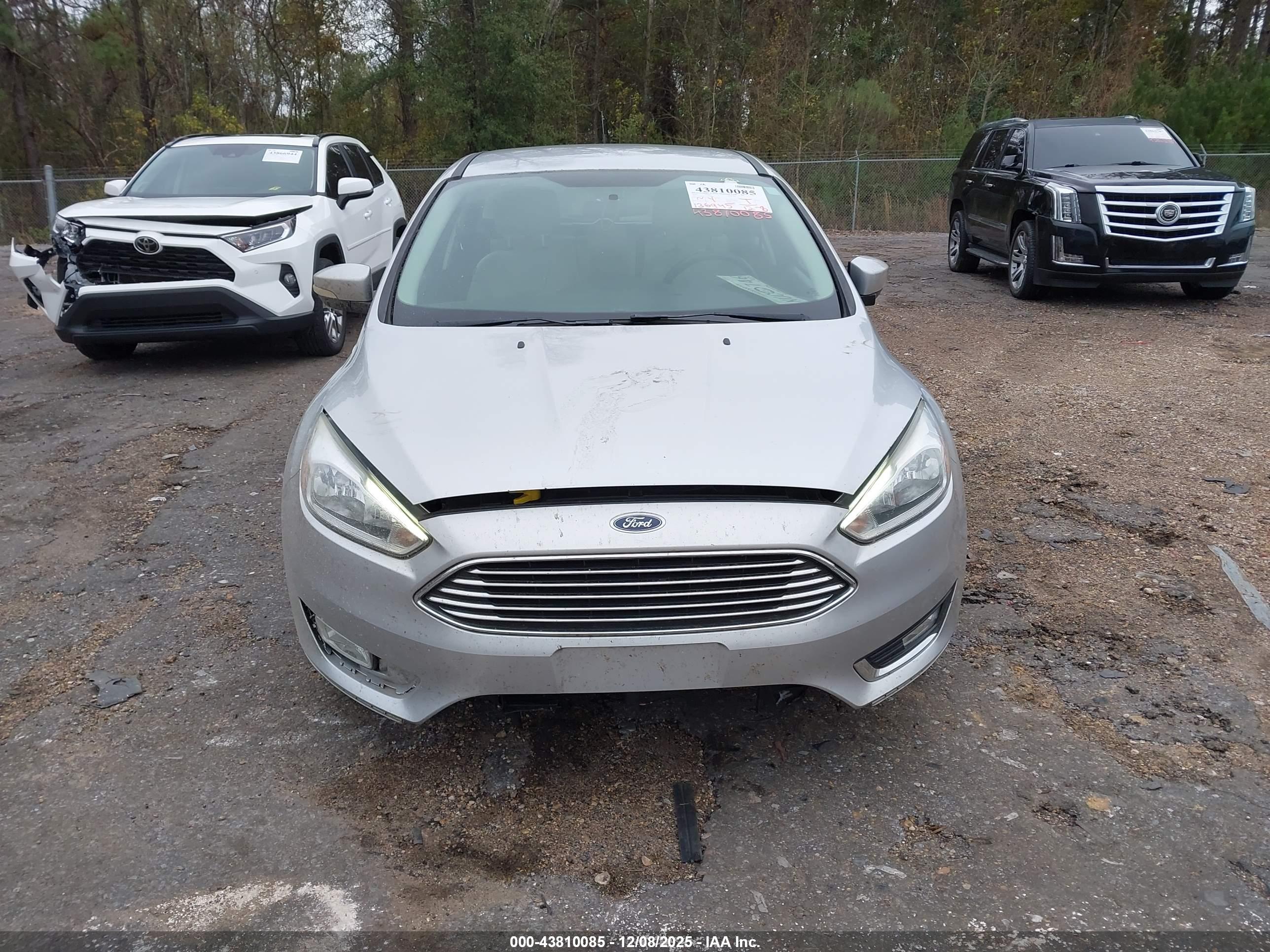 FORD FOCUS image 6