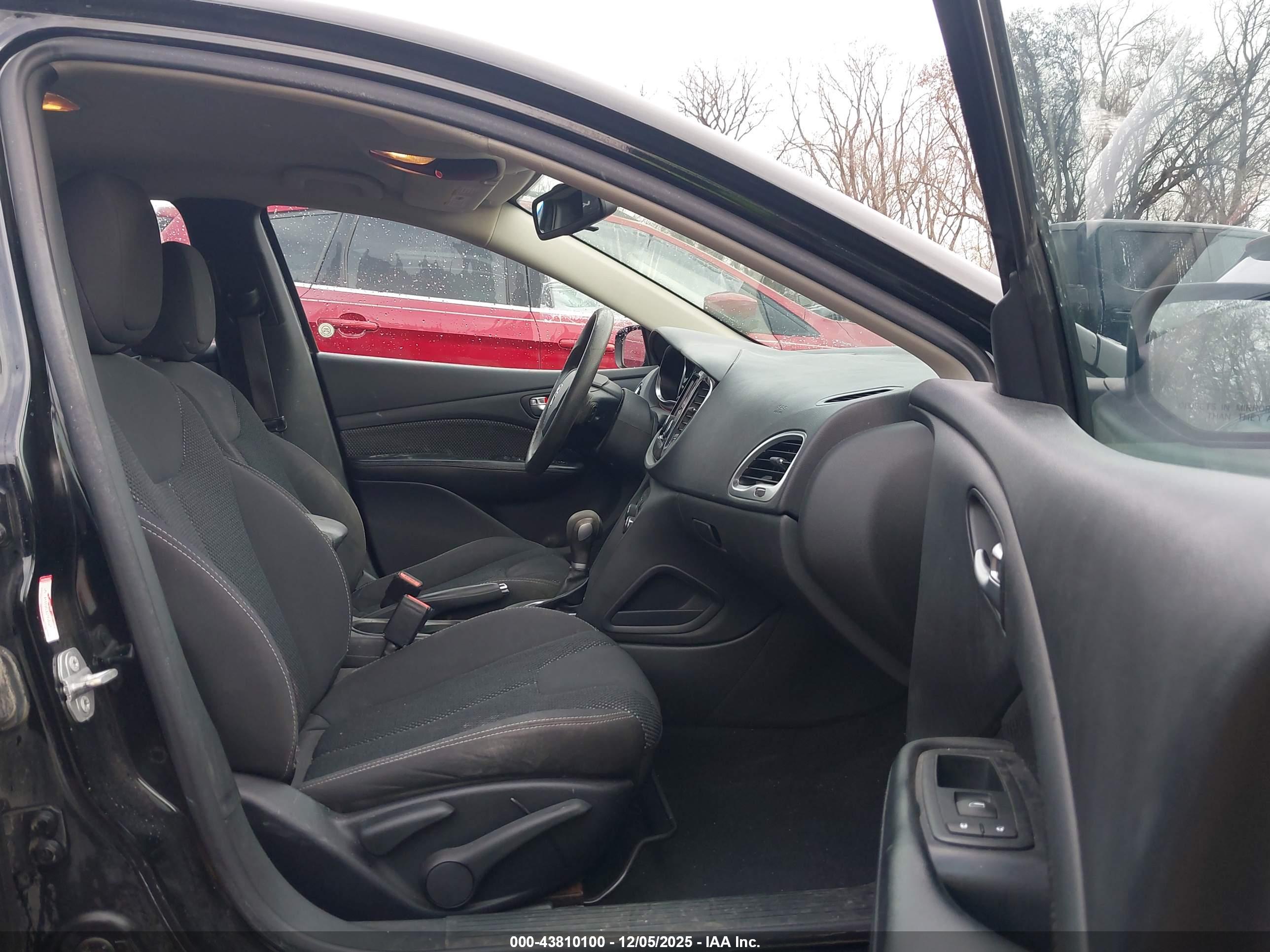 DODGE DART image 5