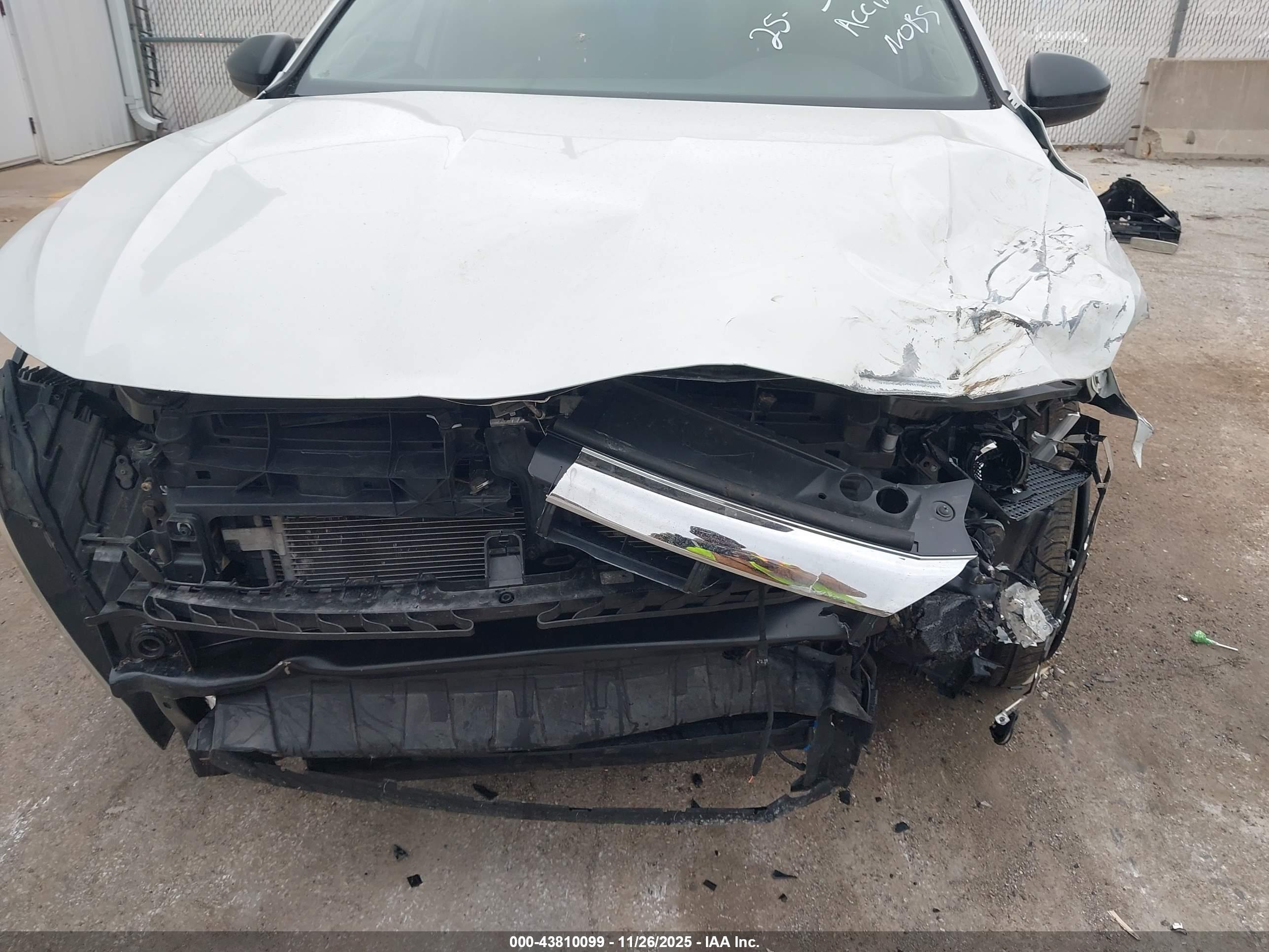 VOLKSWAGEN JETTA image 6