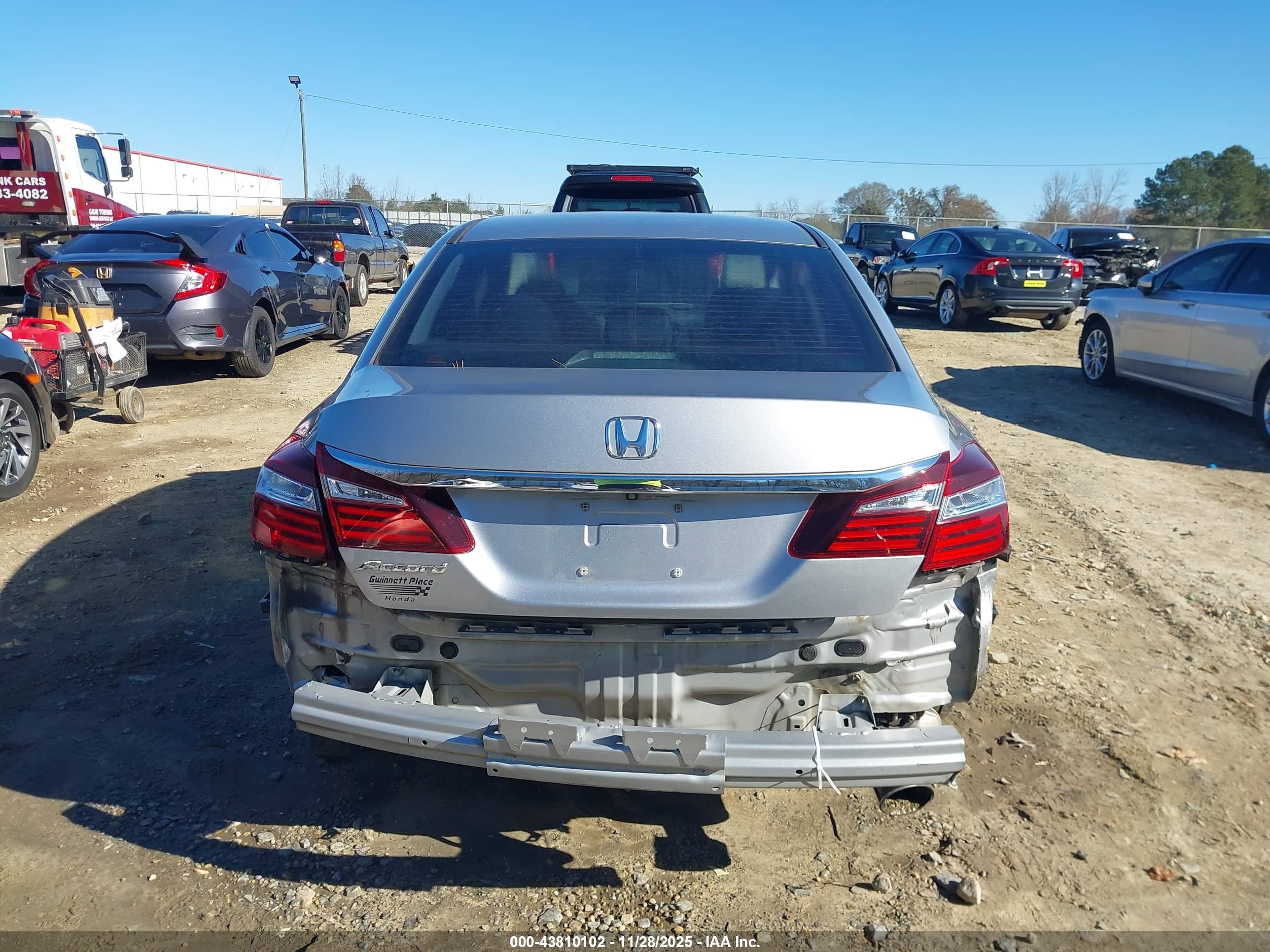 HONDA ACCORD image 6