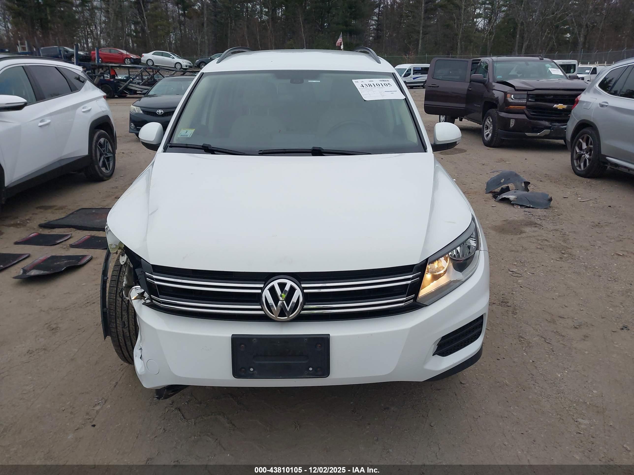 VOLKSWAGEN TIGUAN image 6