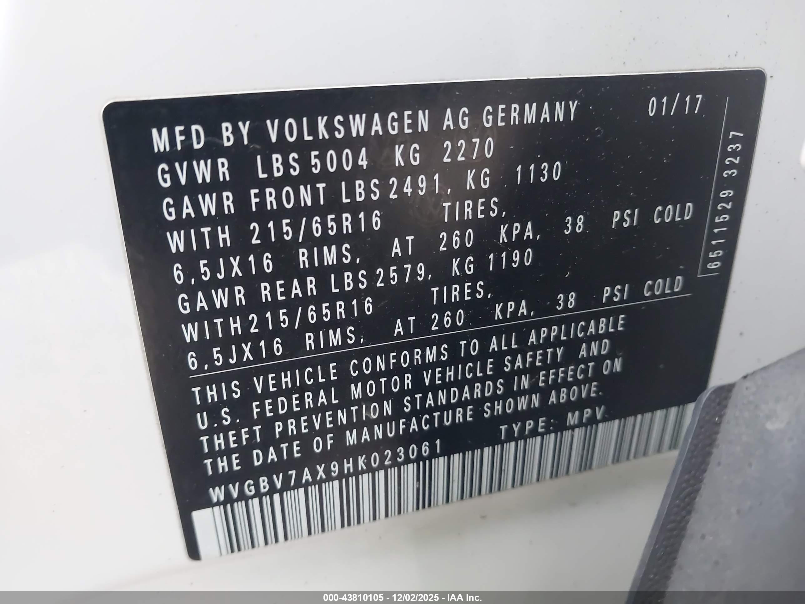 VOLKSWAGEN TIGUAN image 9