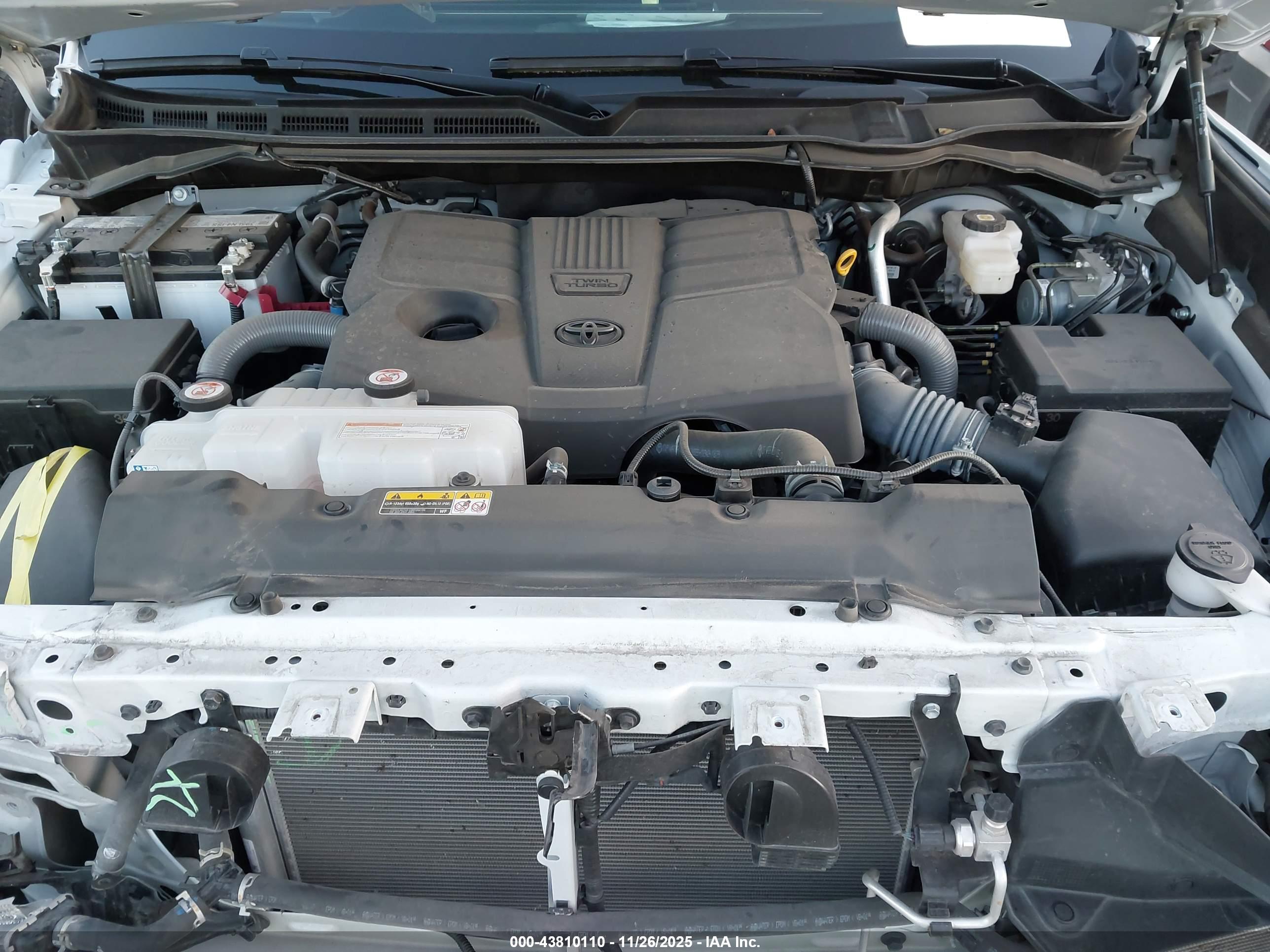 TOYOTA TUNDRA image 10