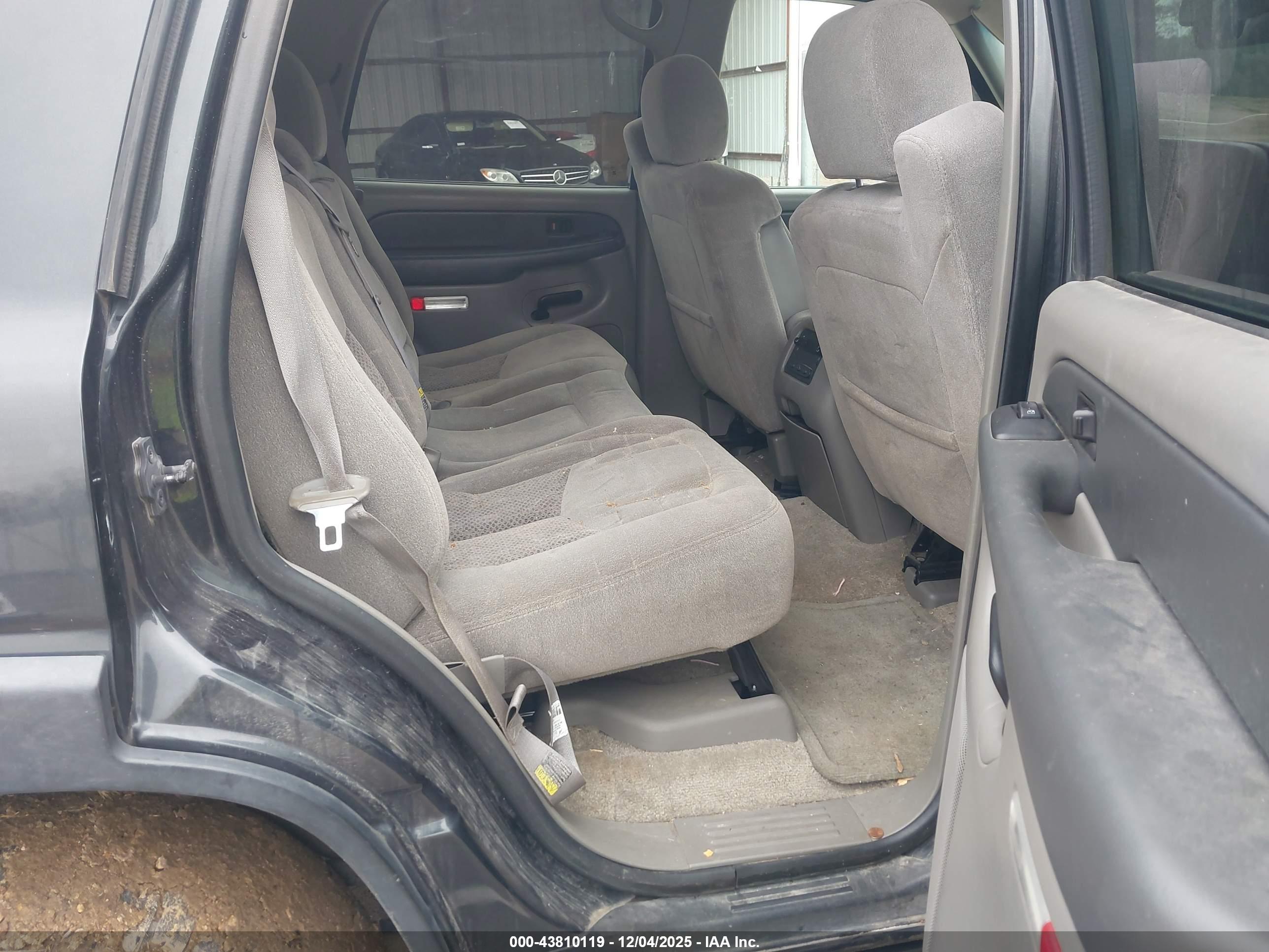CHEVROLET TAHOE image 8