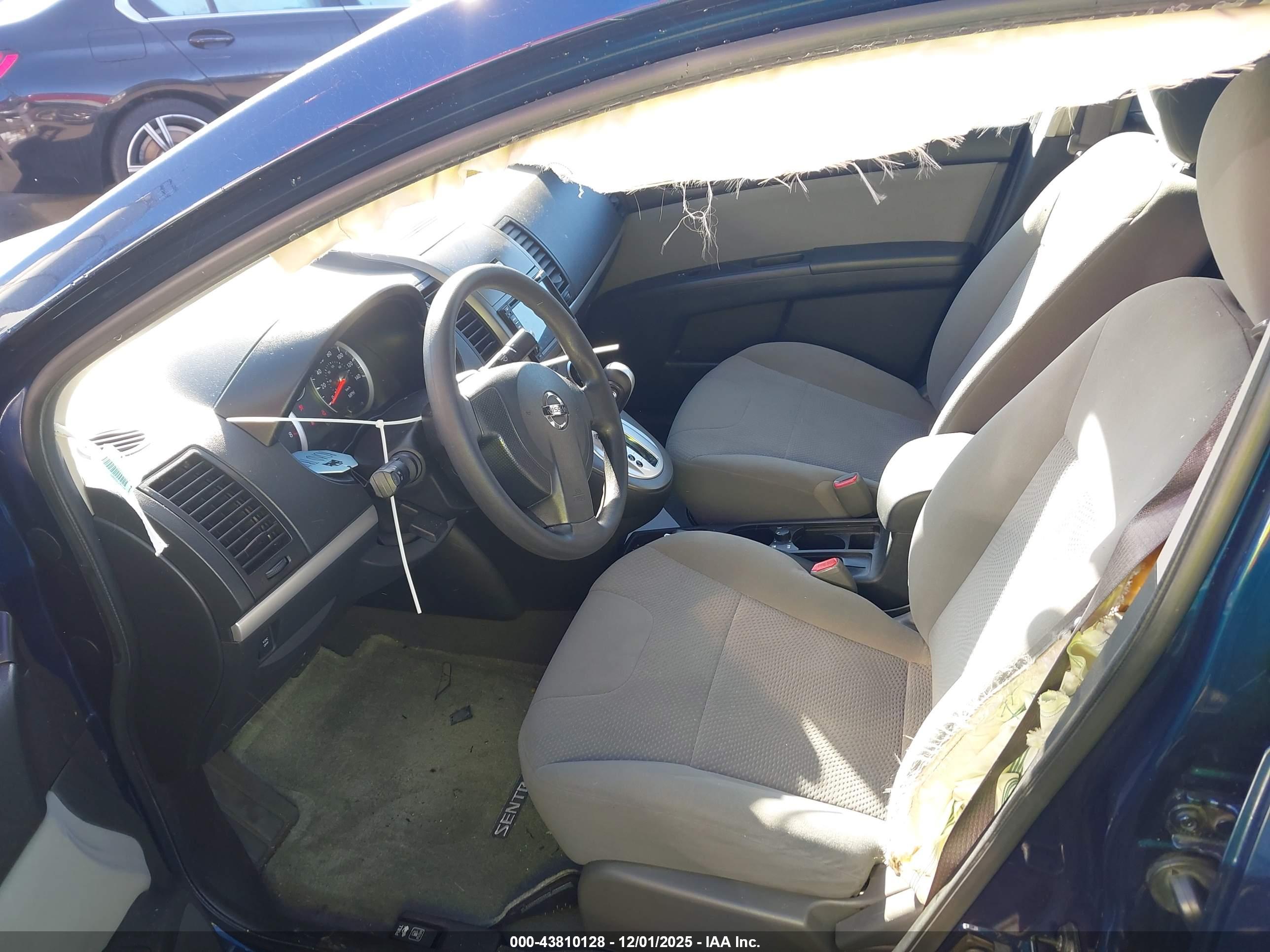 NISSAN SENTRA image 5