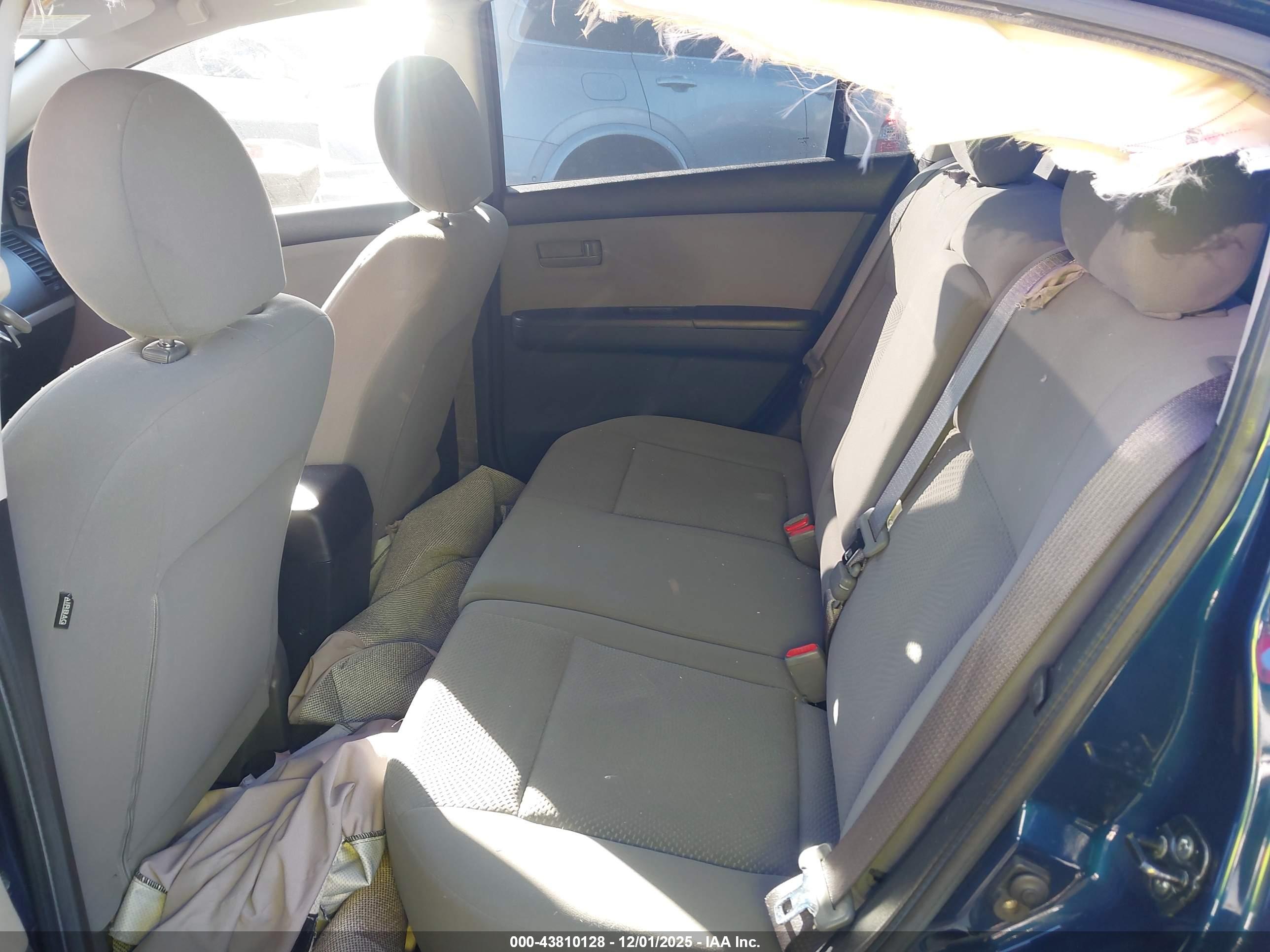 NISSAN SENTRA image 8