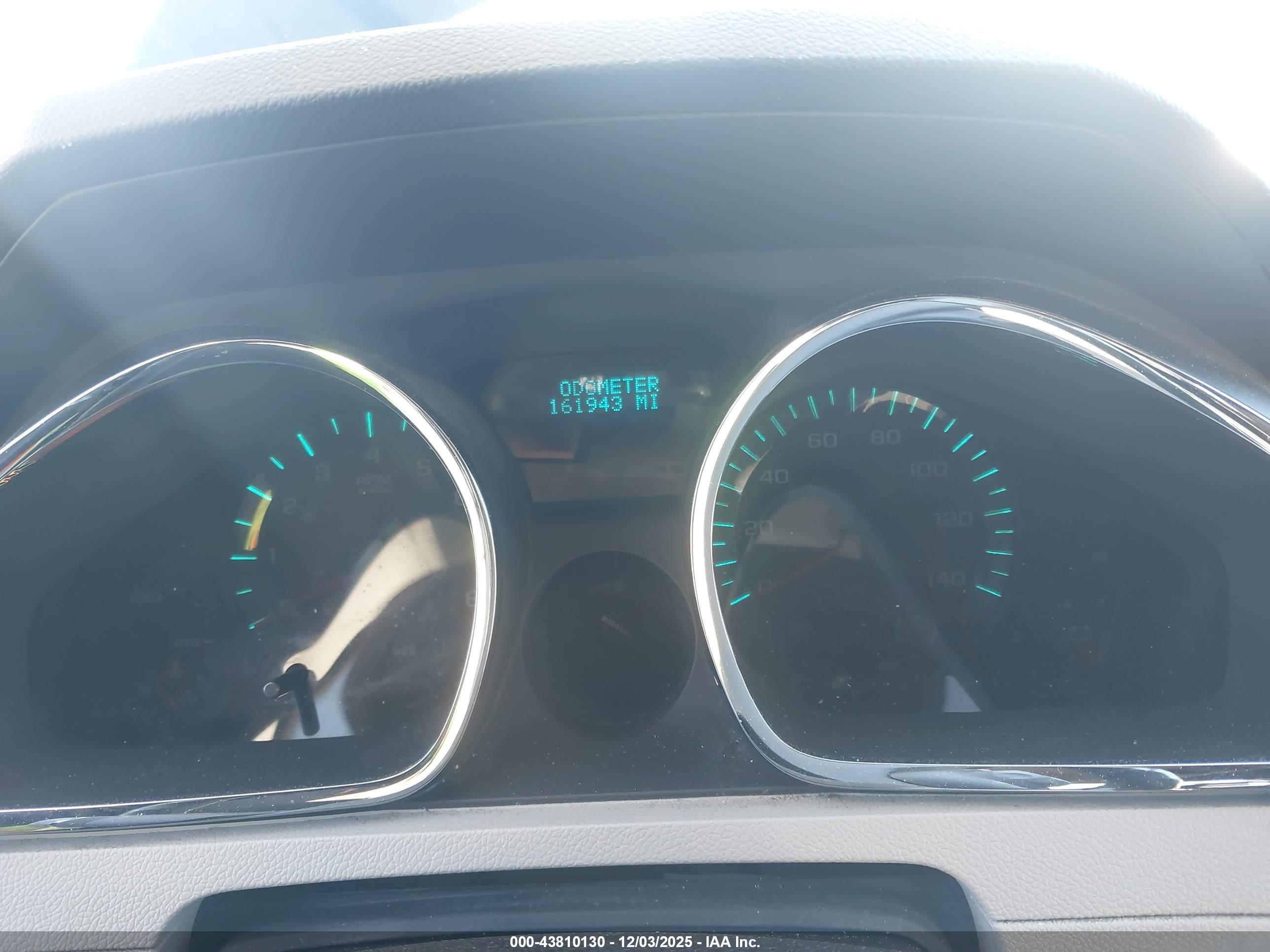 CHEVROLET TRAVERSE image 7