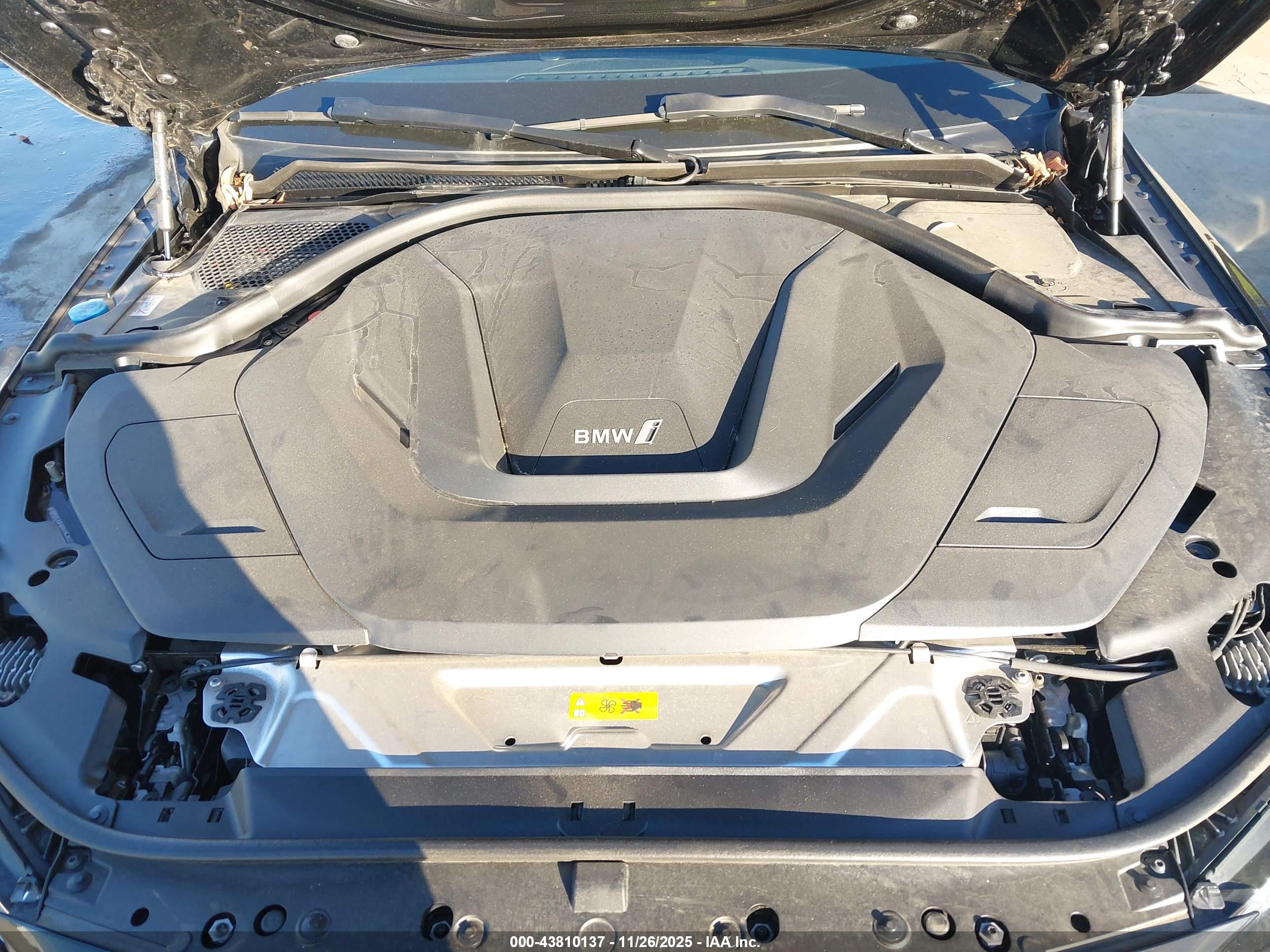 BMW I4 image 10