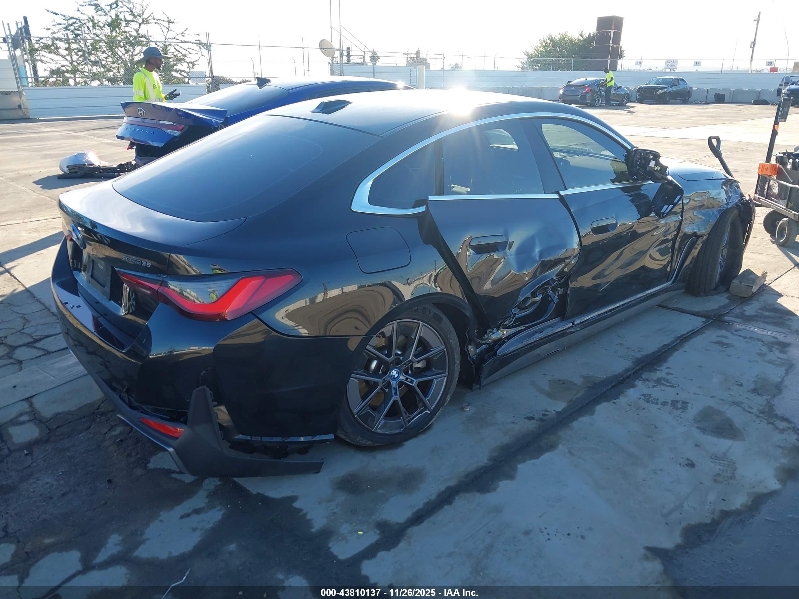 BMW I4 image 4