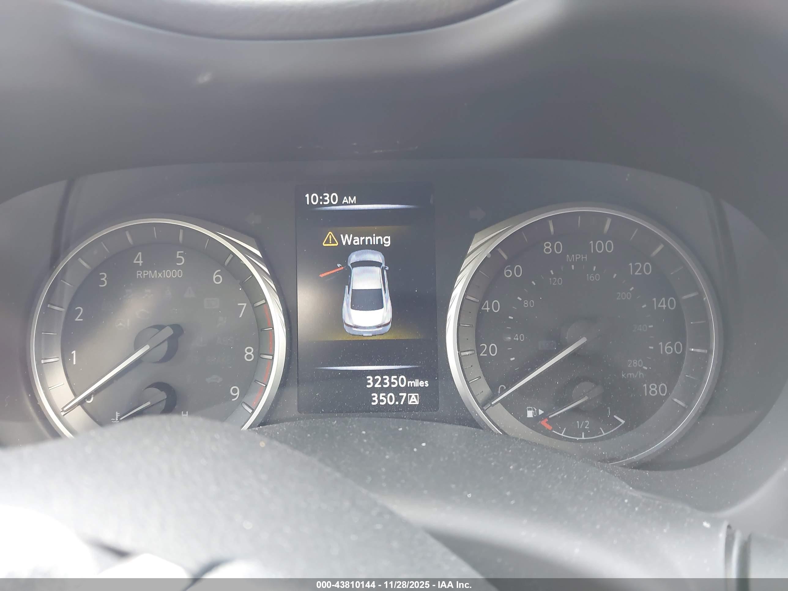 INFINITI Q60 image 7