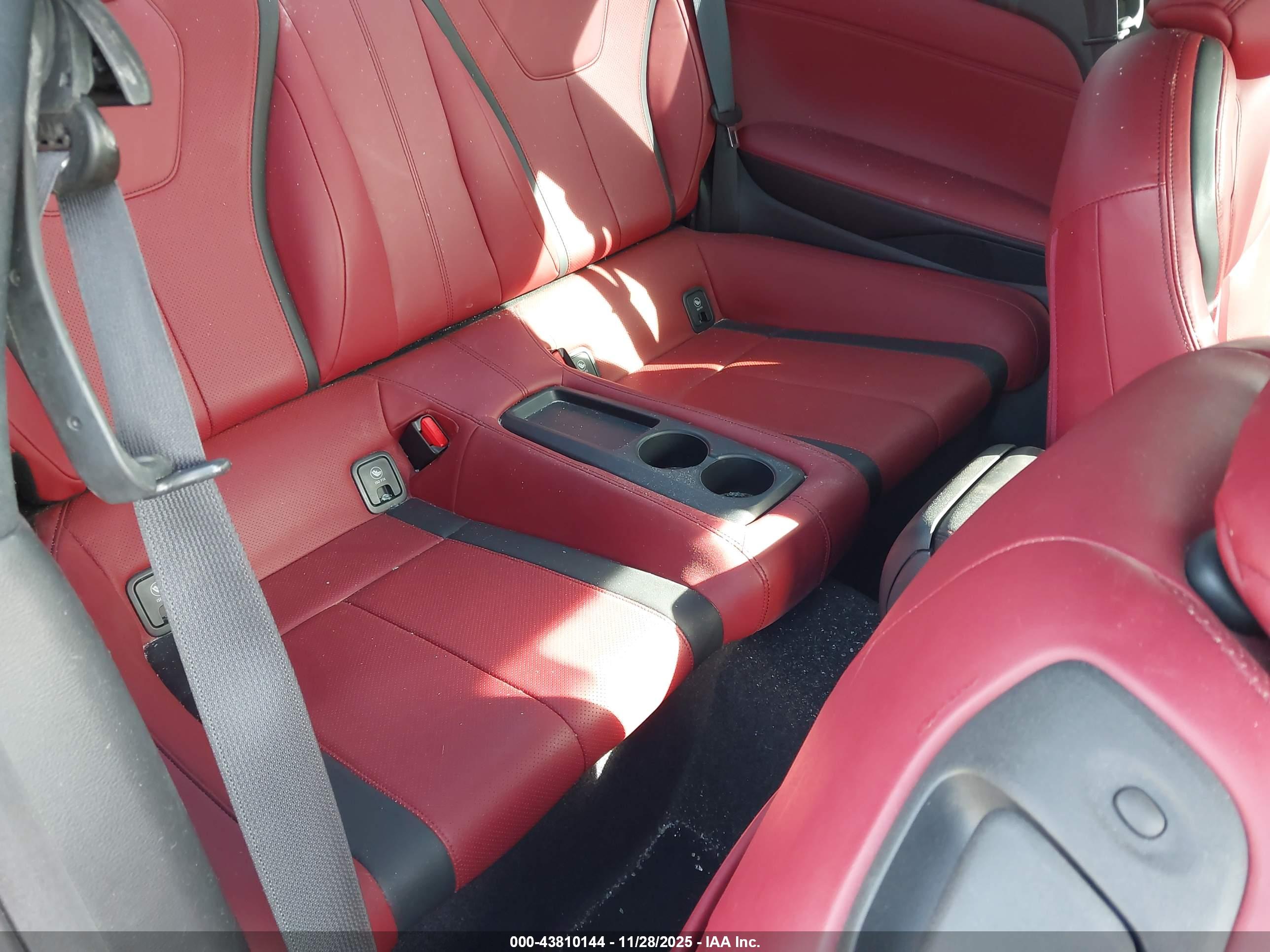 INFINITI Q60 image 8
