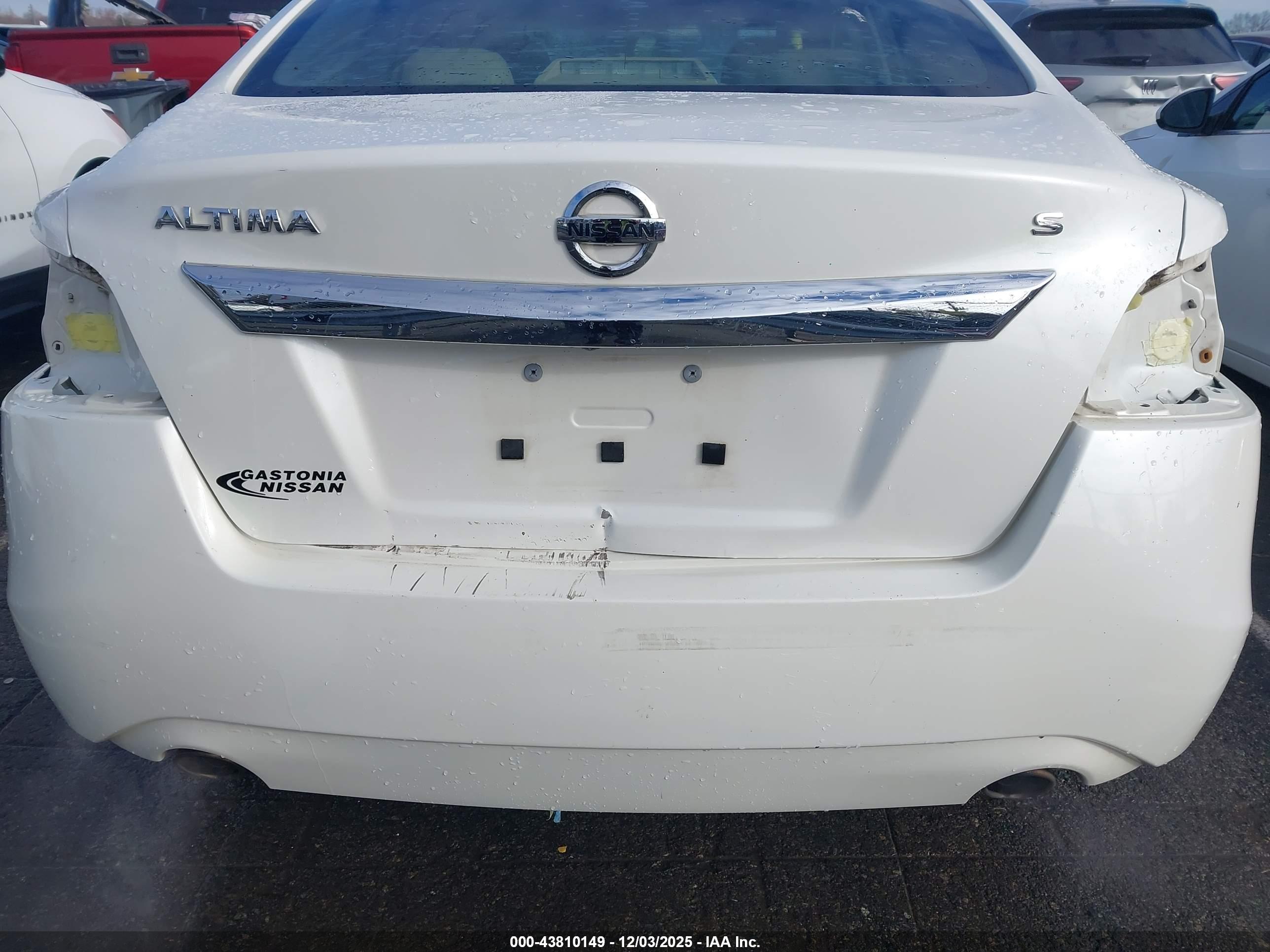 NISSAN ALTIMA image 6