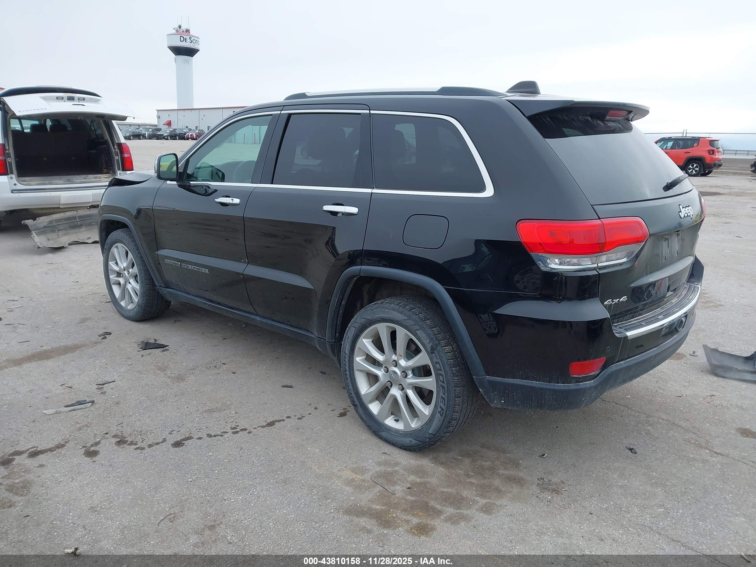 JEEP GRAND image 3