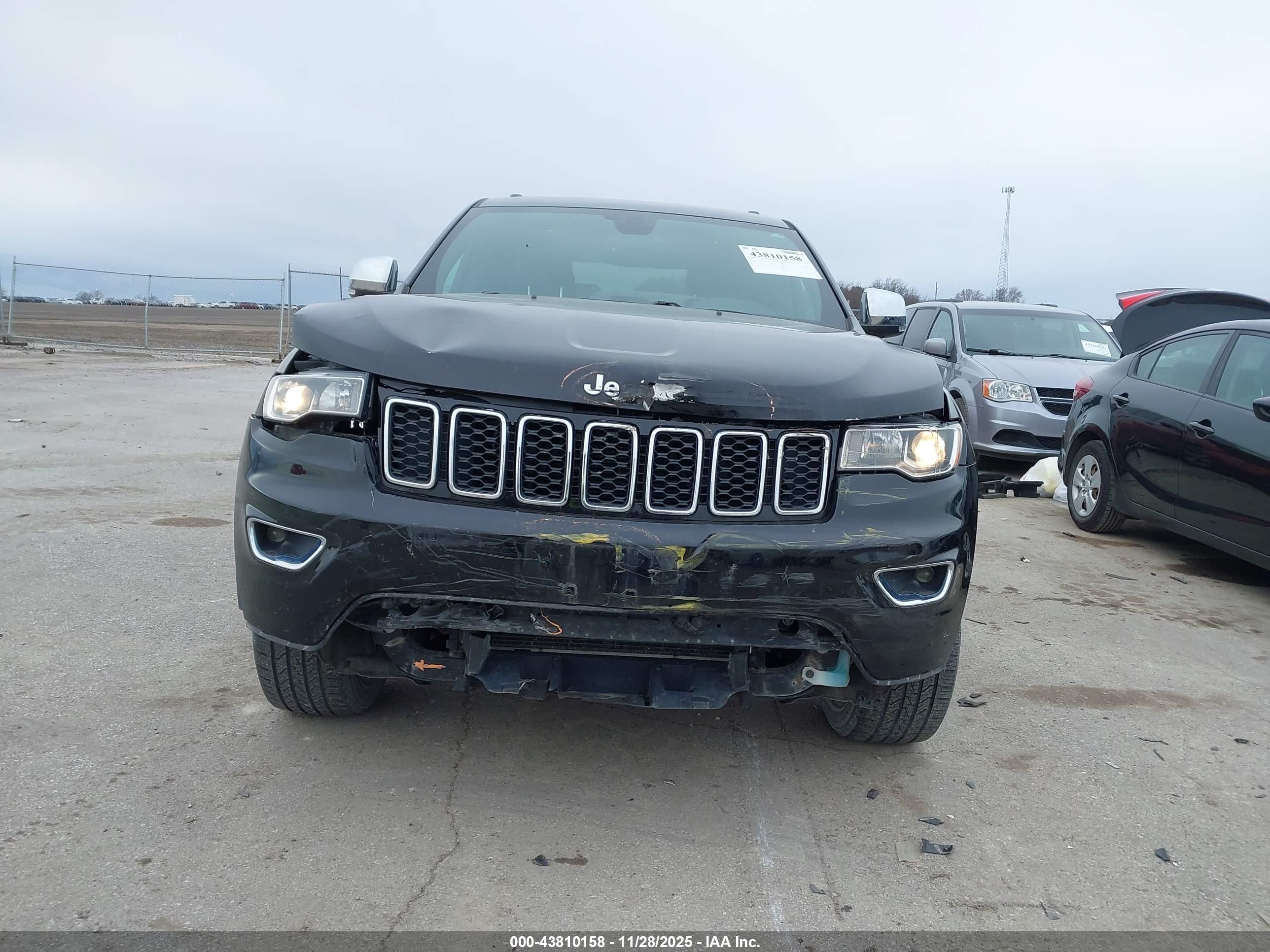 JEEP GRAND image 6
