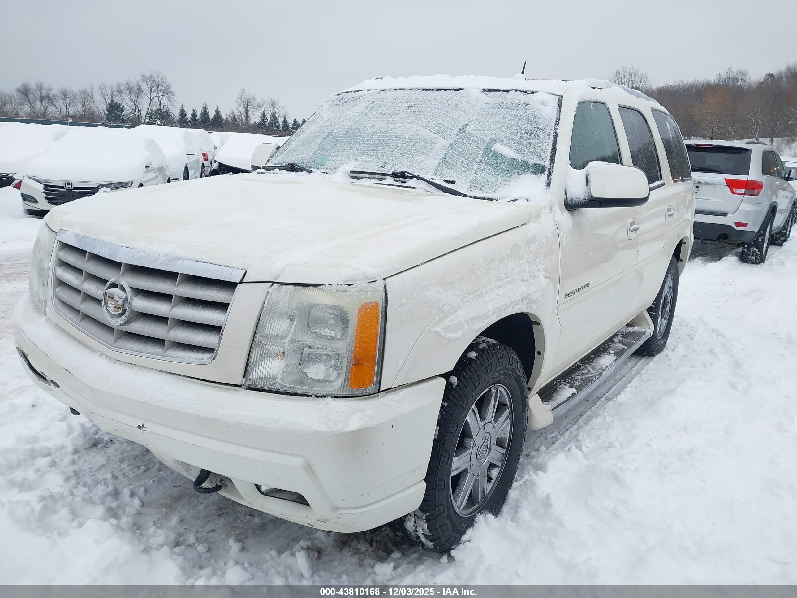 CADILLAC ESCALADE image 2