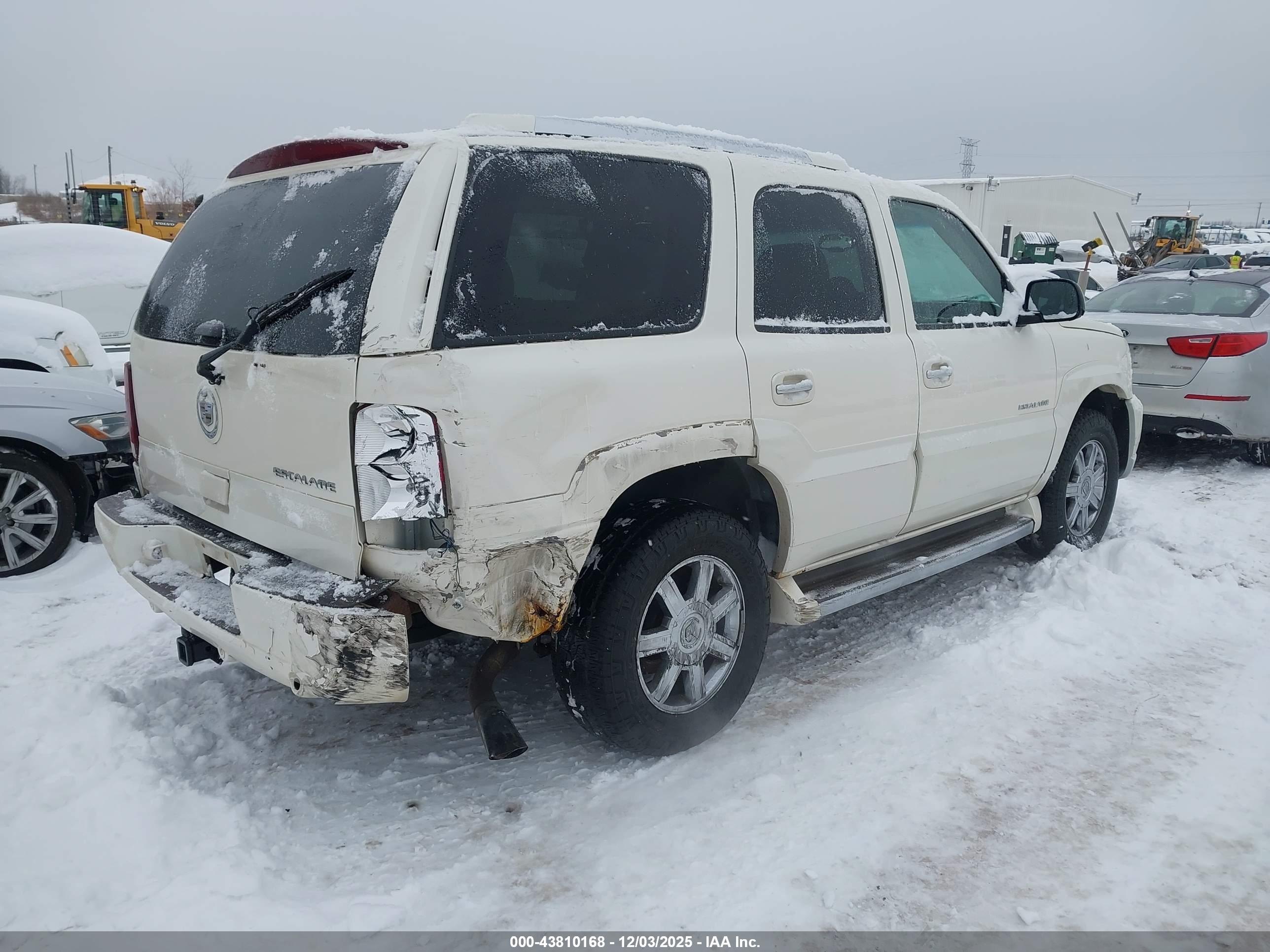 CADILLAC ESCALADE image 4