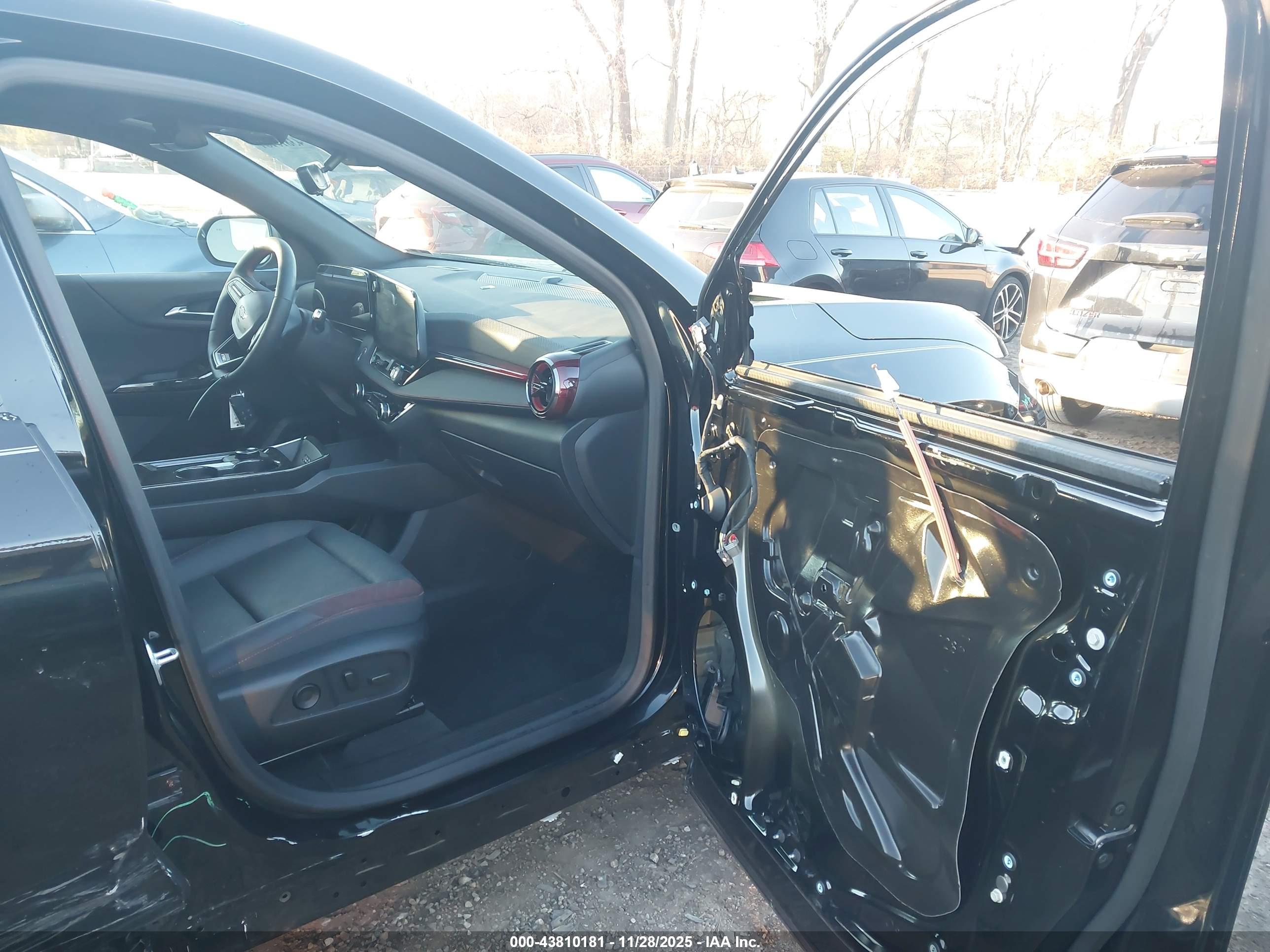CHEVROLET EQUINOX image 5