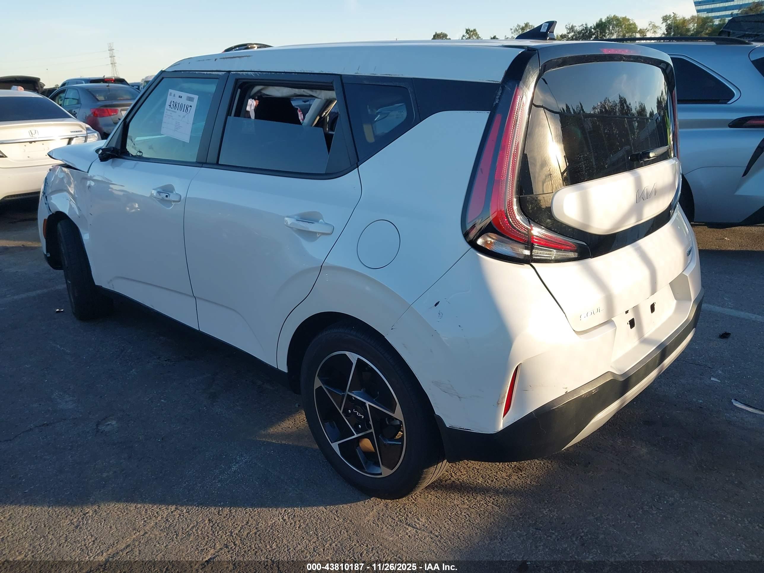 KIA SOUL image 3