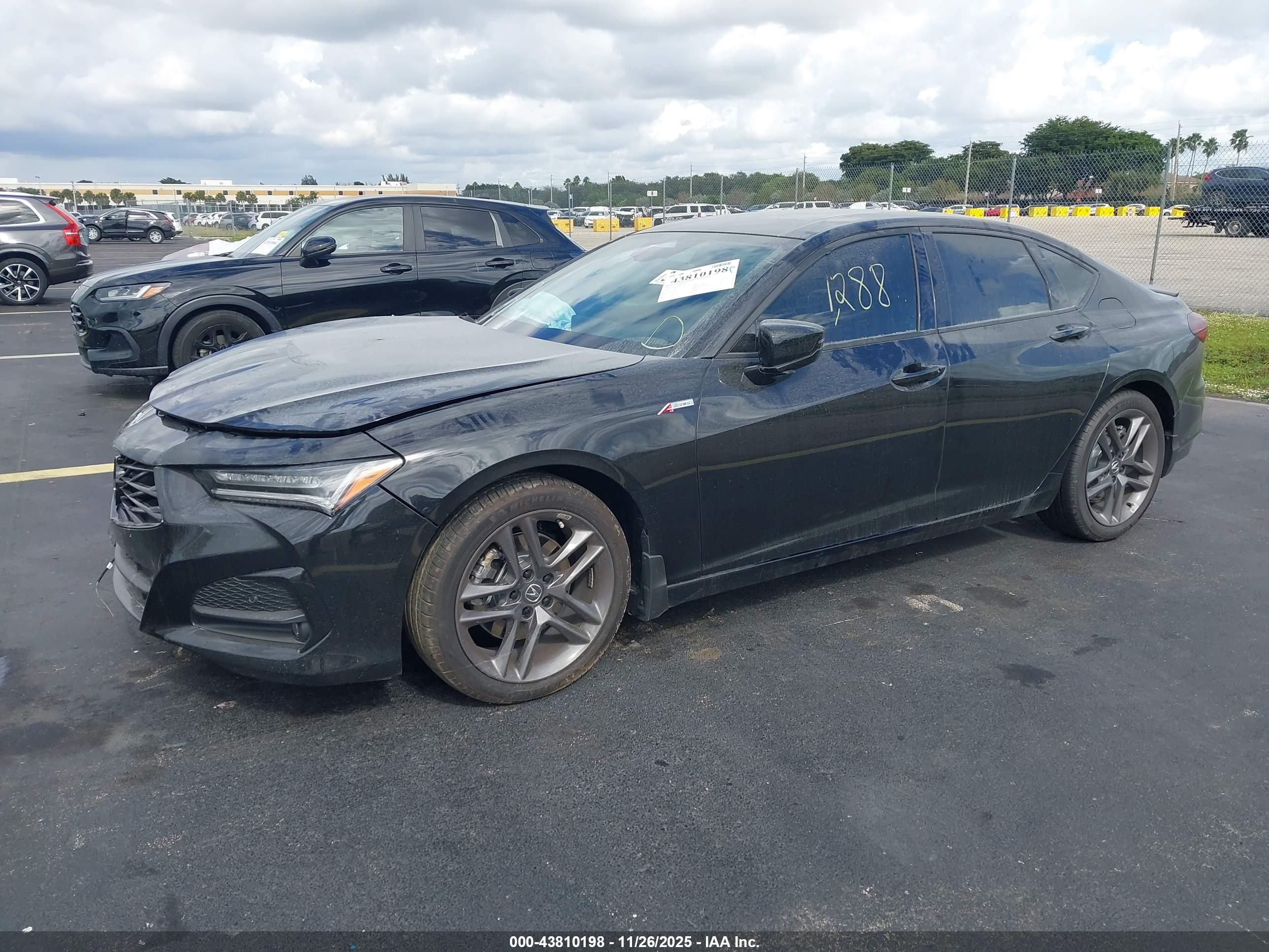 ACURA TLX image 2