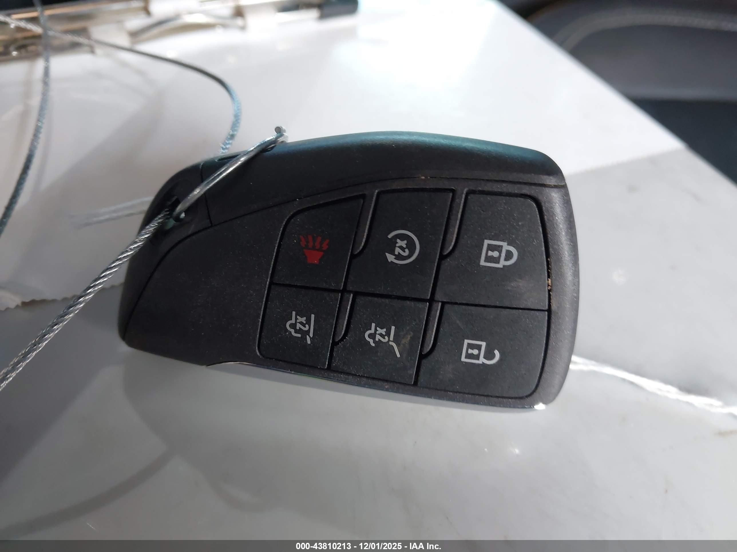 GMC YUKON image 11