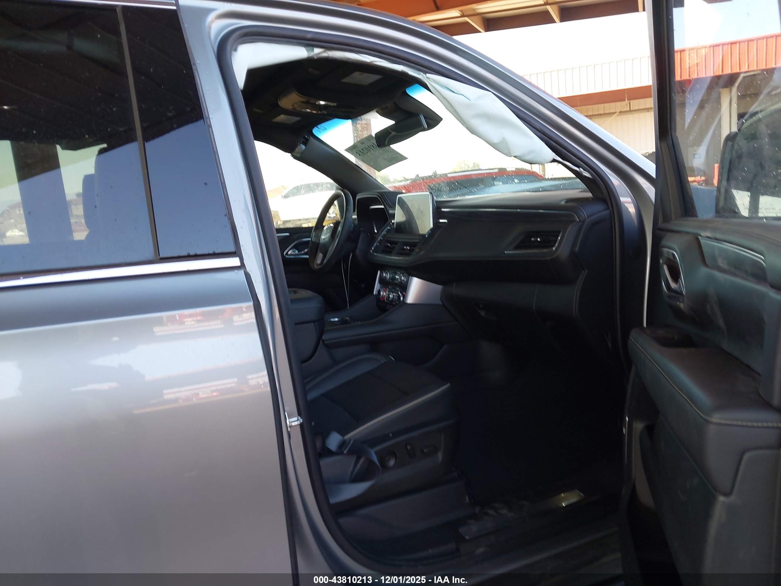 GMC YUKON image 5
