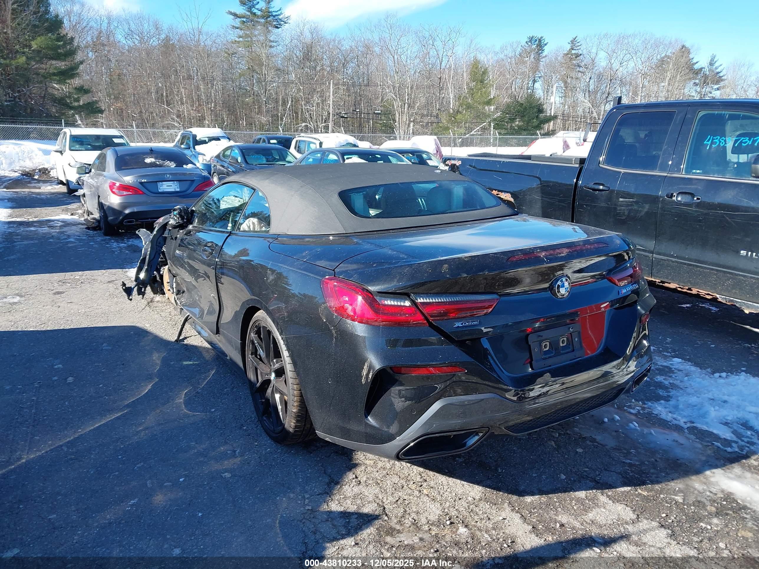 BMW M850I image 3