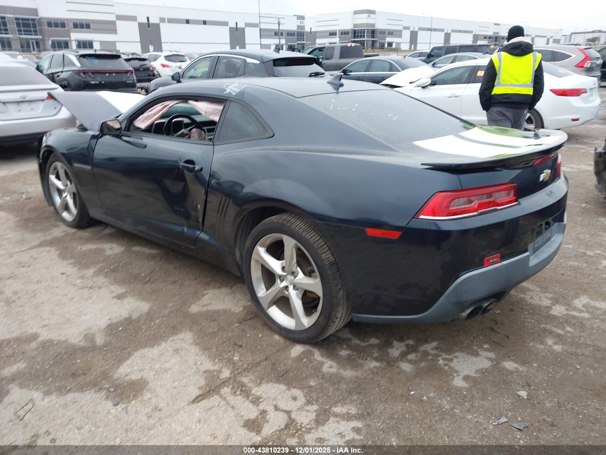 CHEVROLET CAMARO image 3