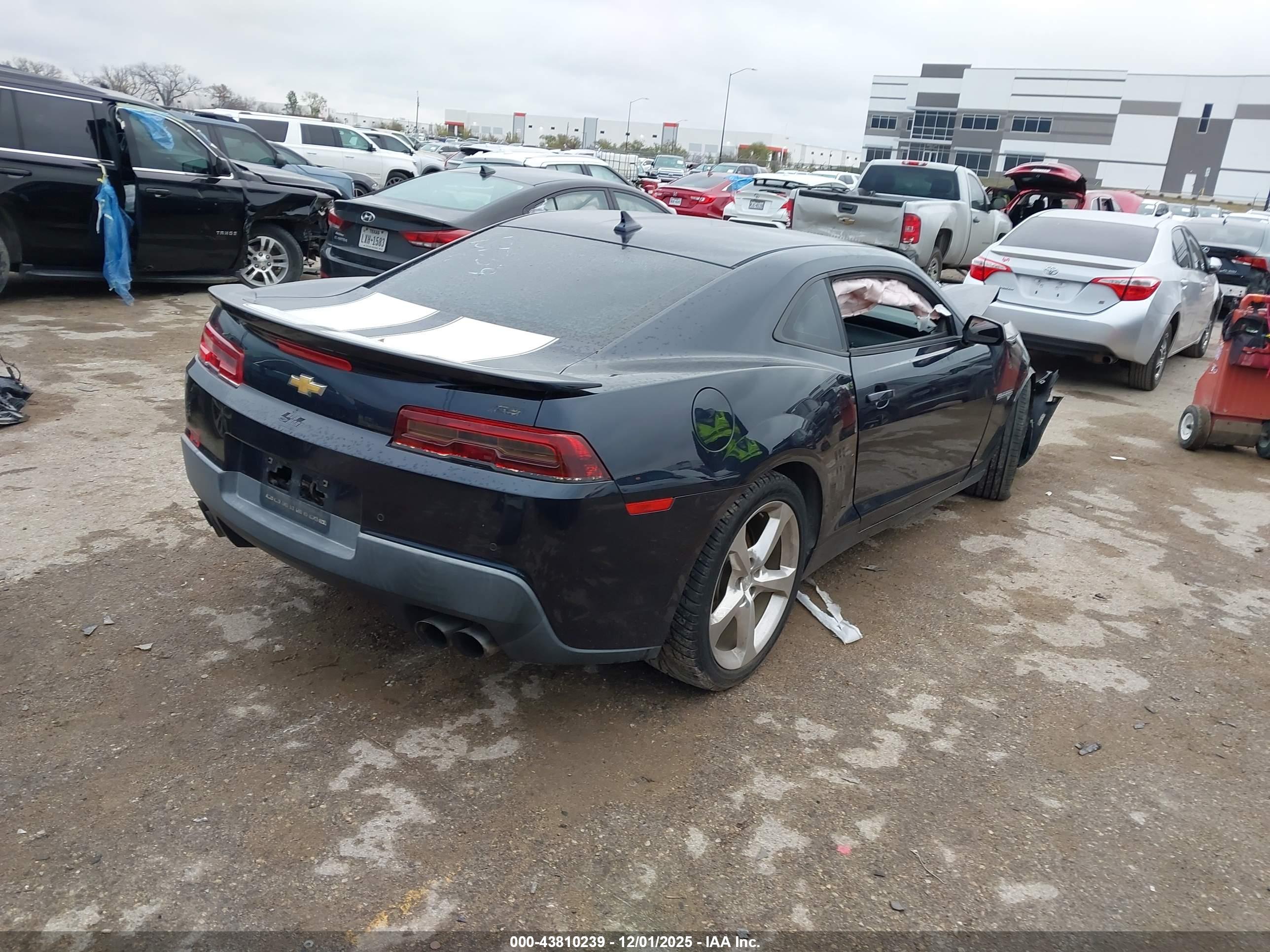 CHEVROLET CAMARO image 4