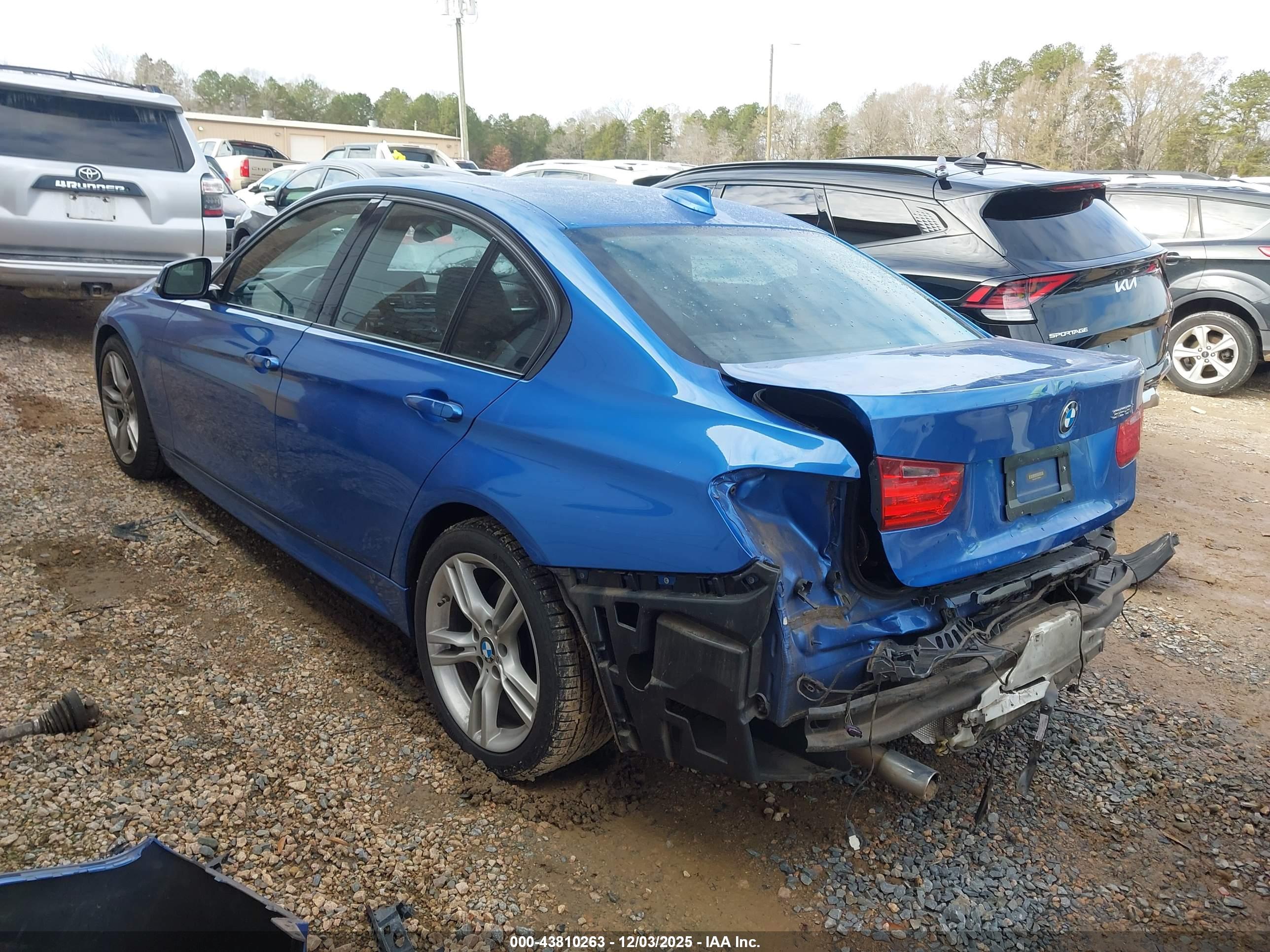 BMW 328I image 3