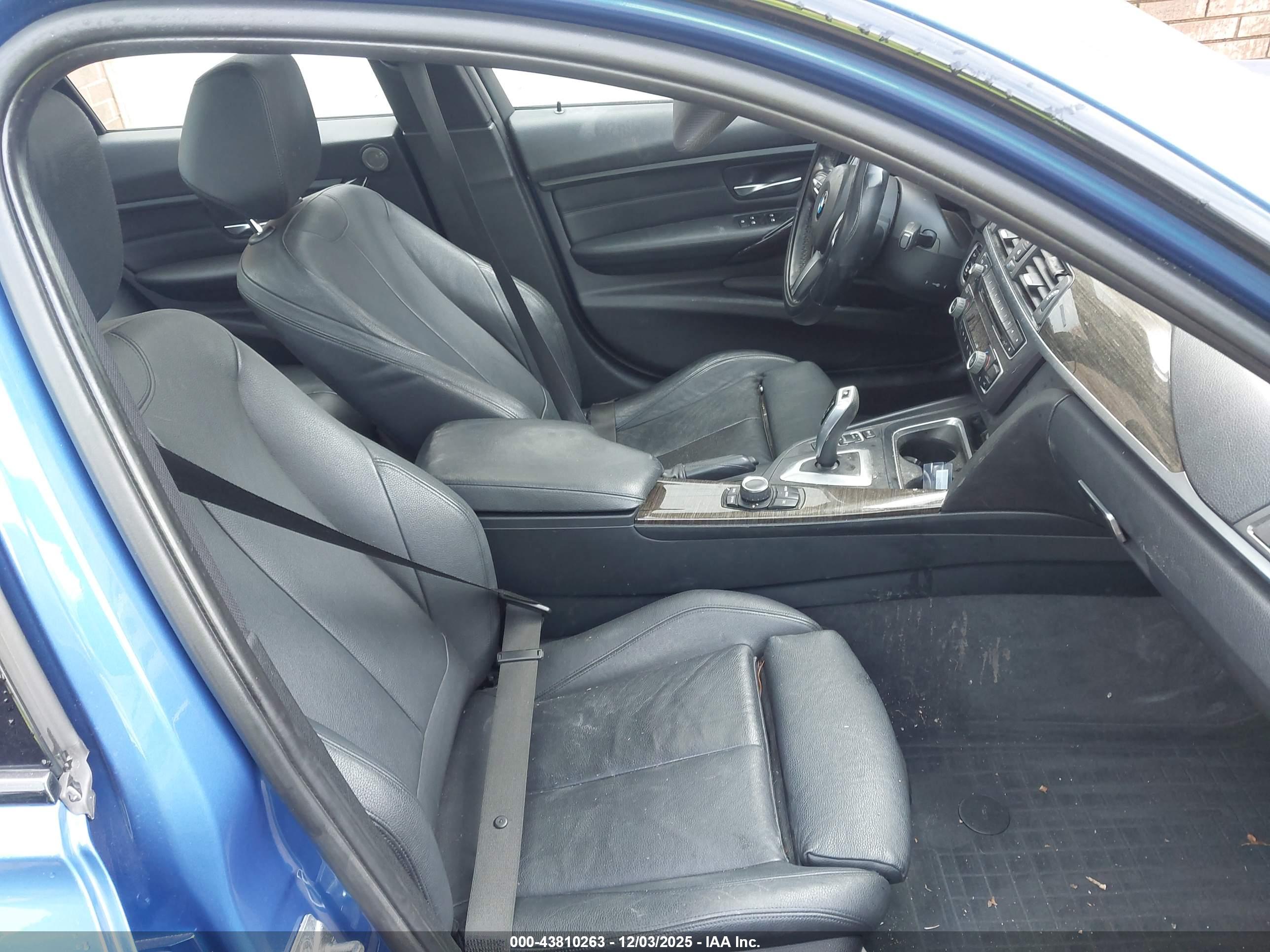 BMW 328I image 5