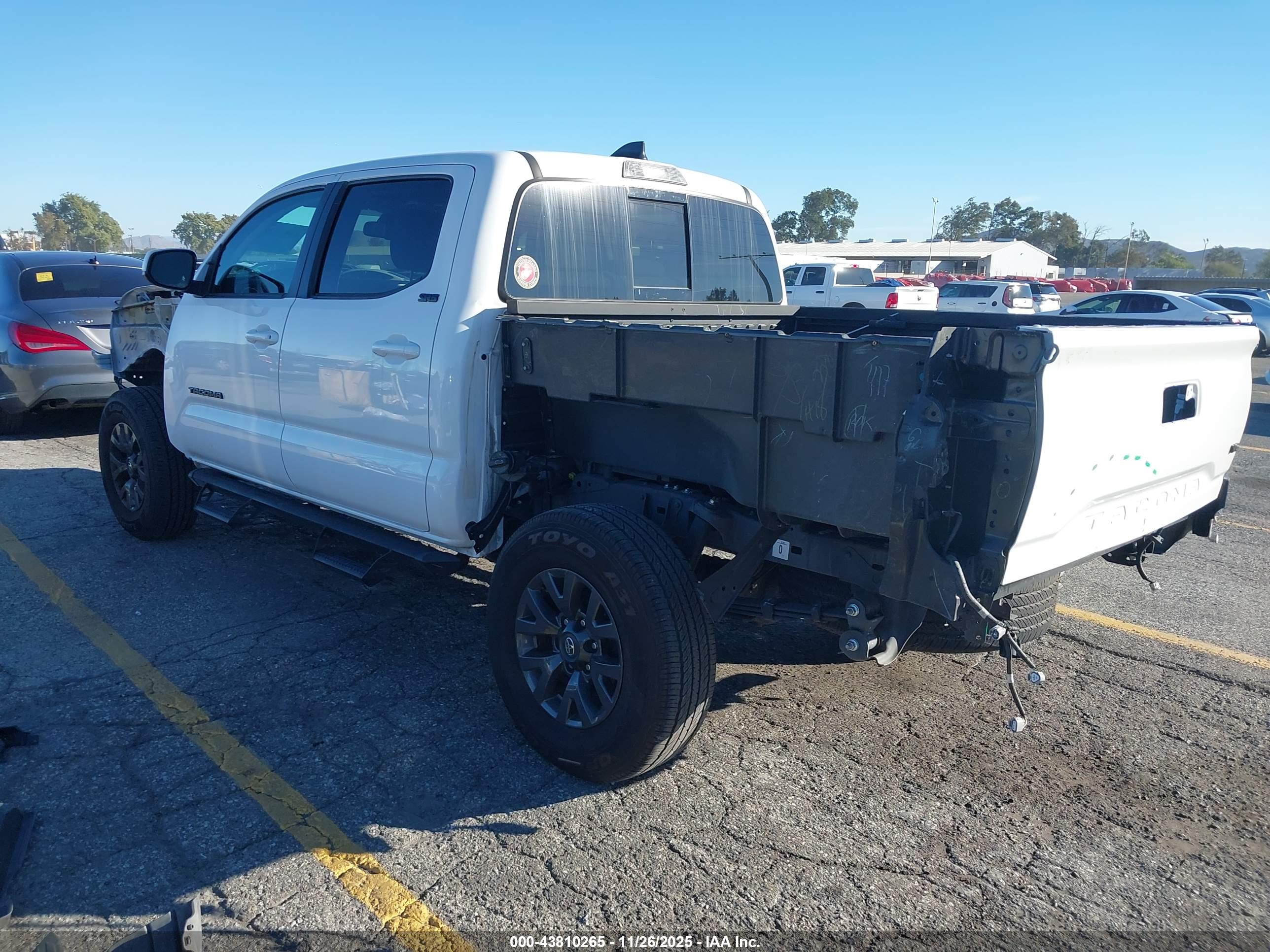 TOYOTA TACOMA image 3