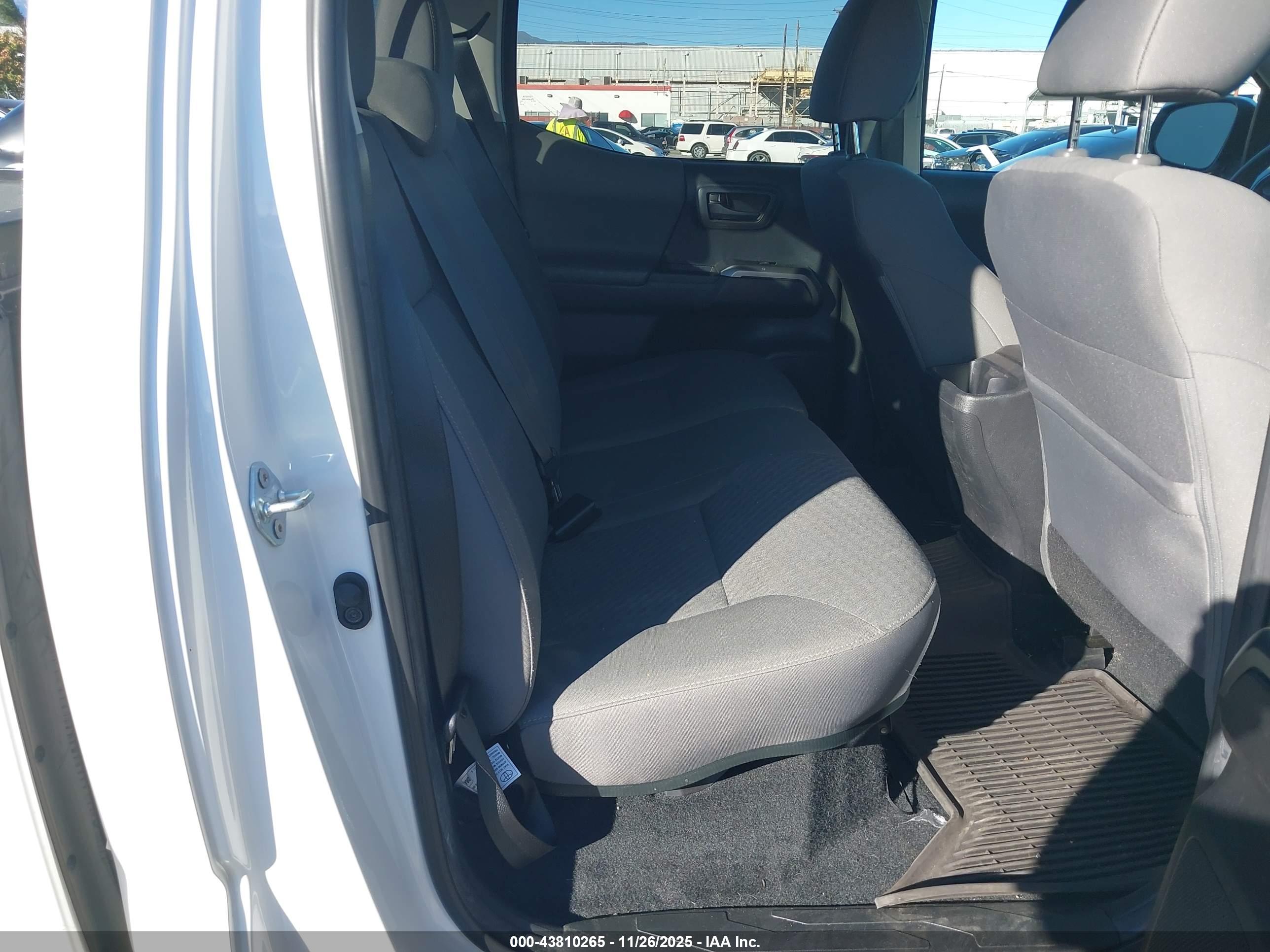 TOYOTA TACOMA image 8