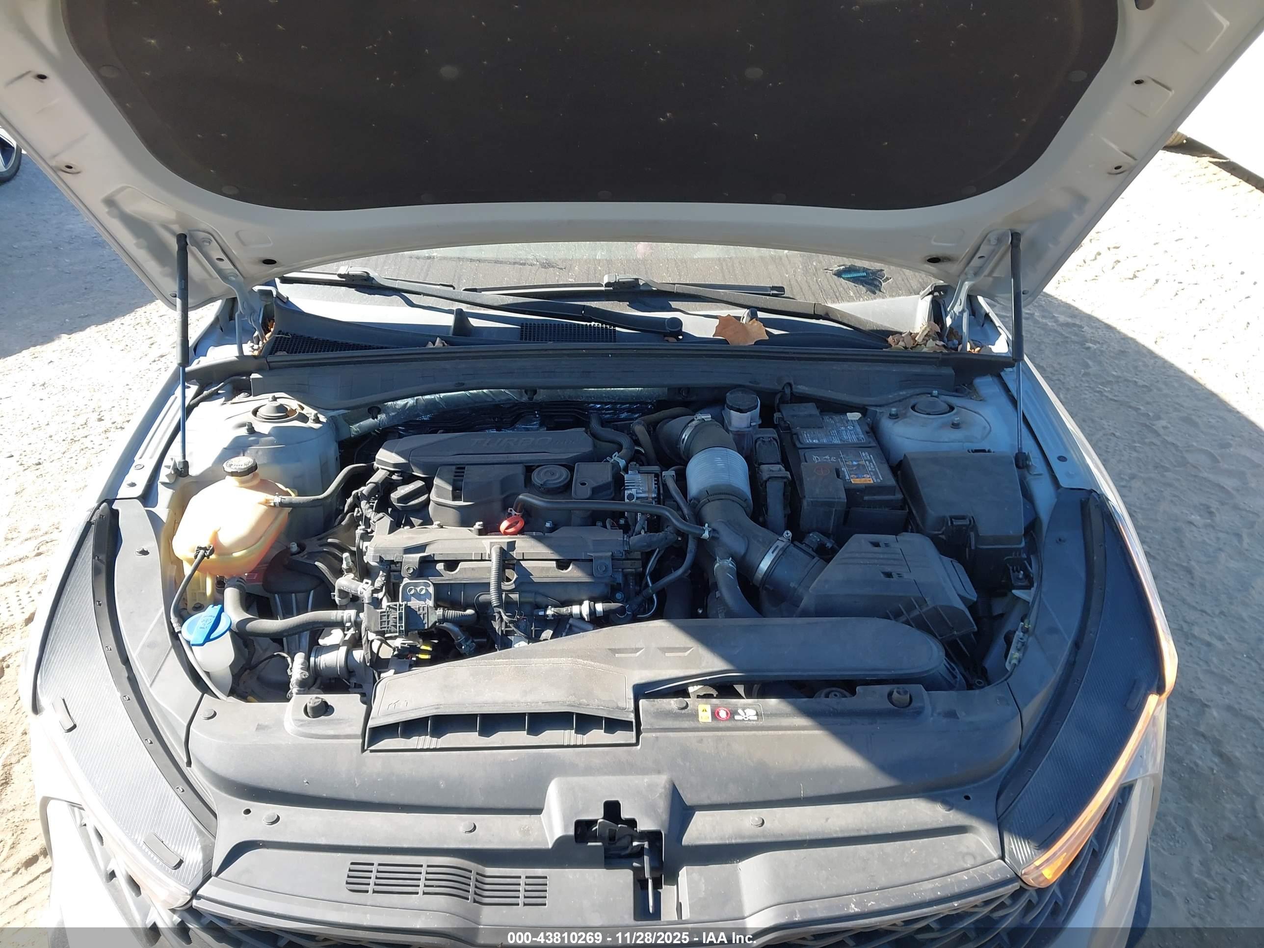KIA K5 image 10