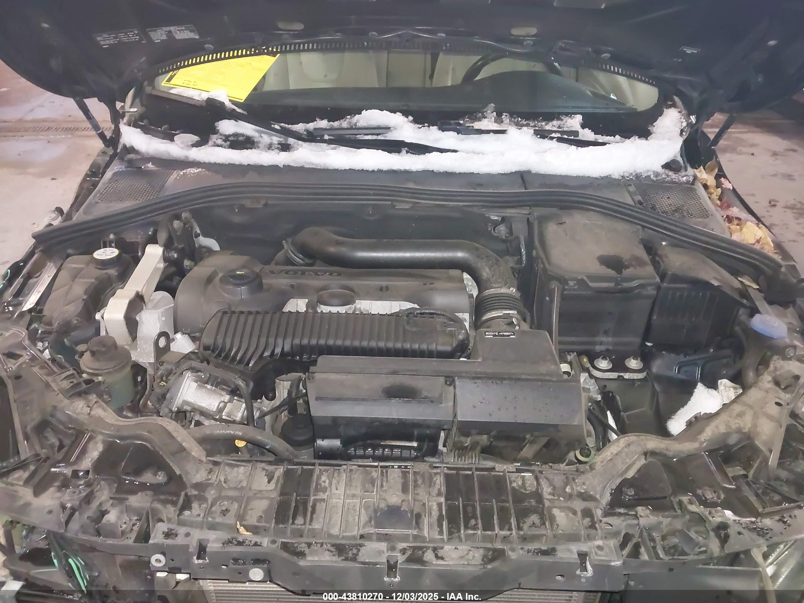 VOLVO S60 image 10
