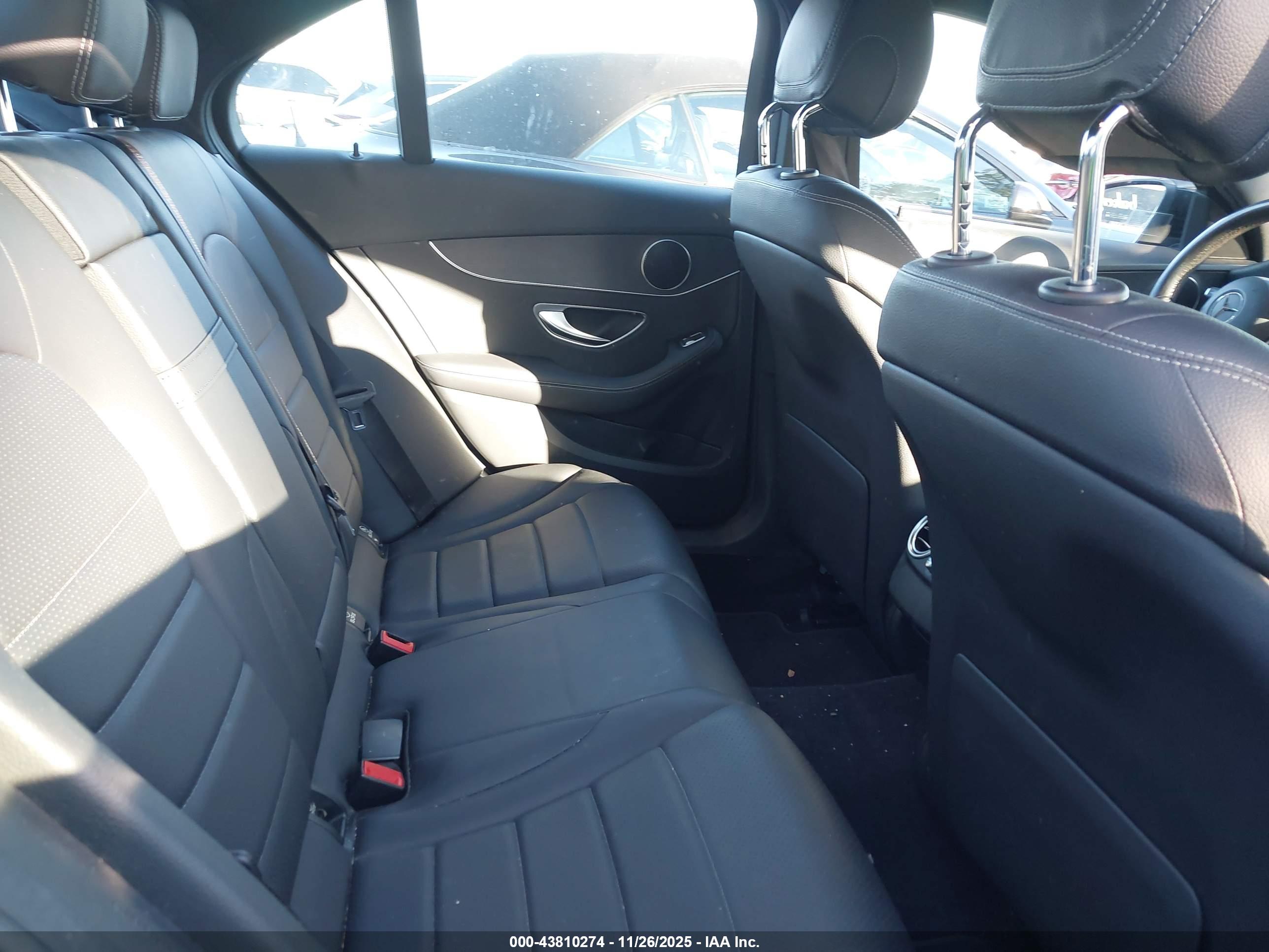 MERCEDES-BENZ C image 8