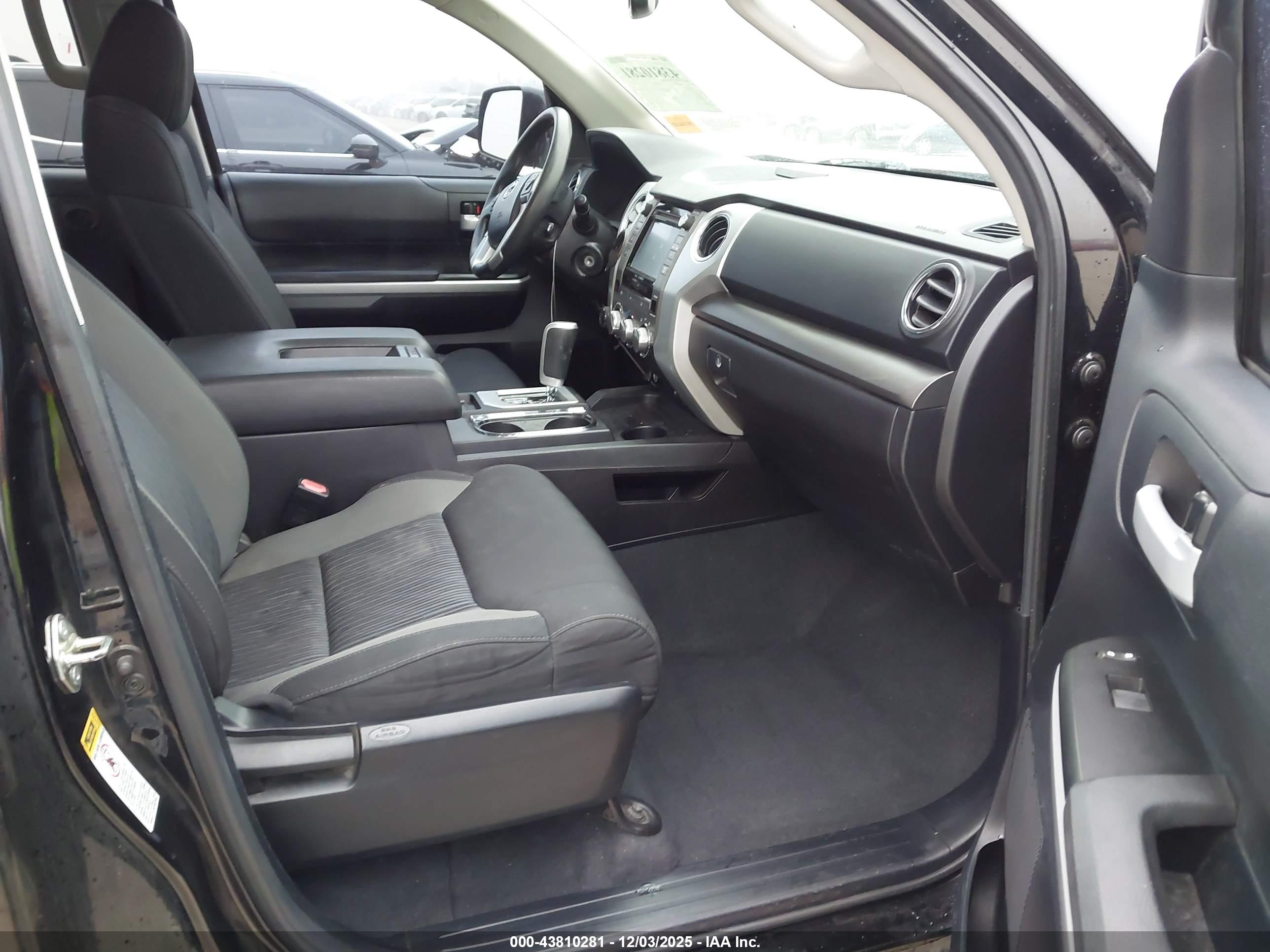 TOYOTA TUNDRA image 5